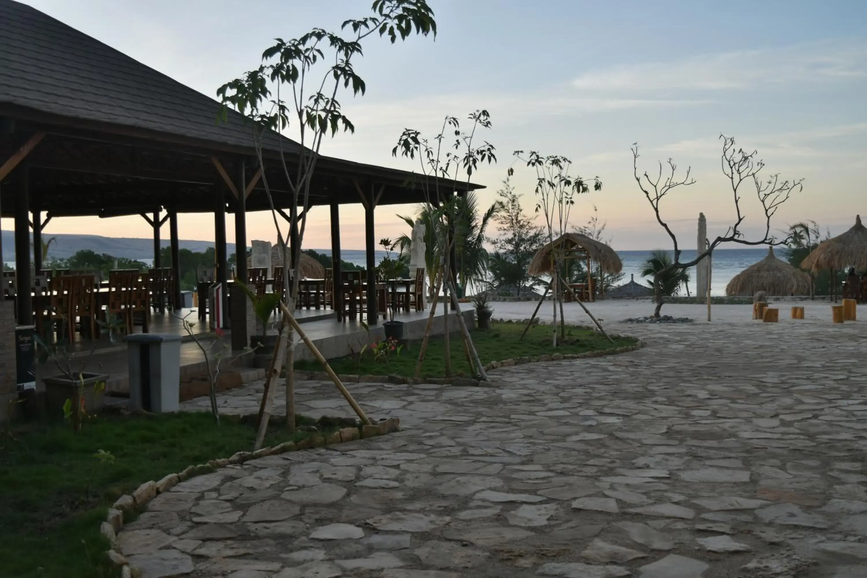 Restaurant/places to eat in Padadita Beach Hotel Restaurant/places to eat in Padadita Beach Hotel