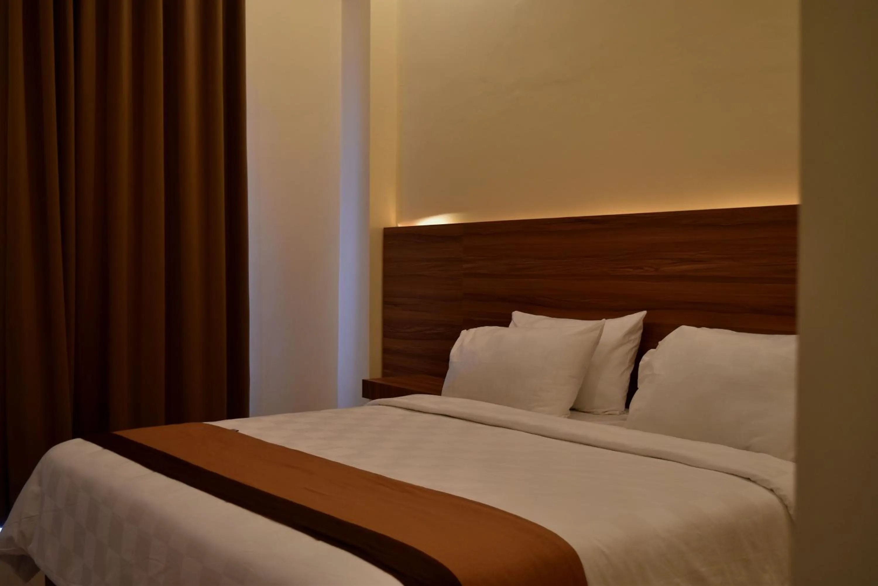 Bed in Padadita Beach Hotel