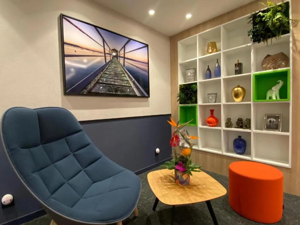 Decorative detail in Brit Hotel Piscine & Spa - Fougères