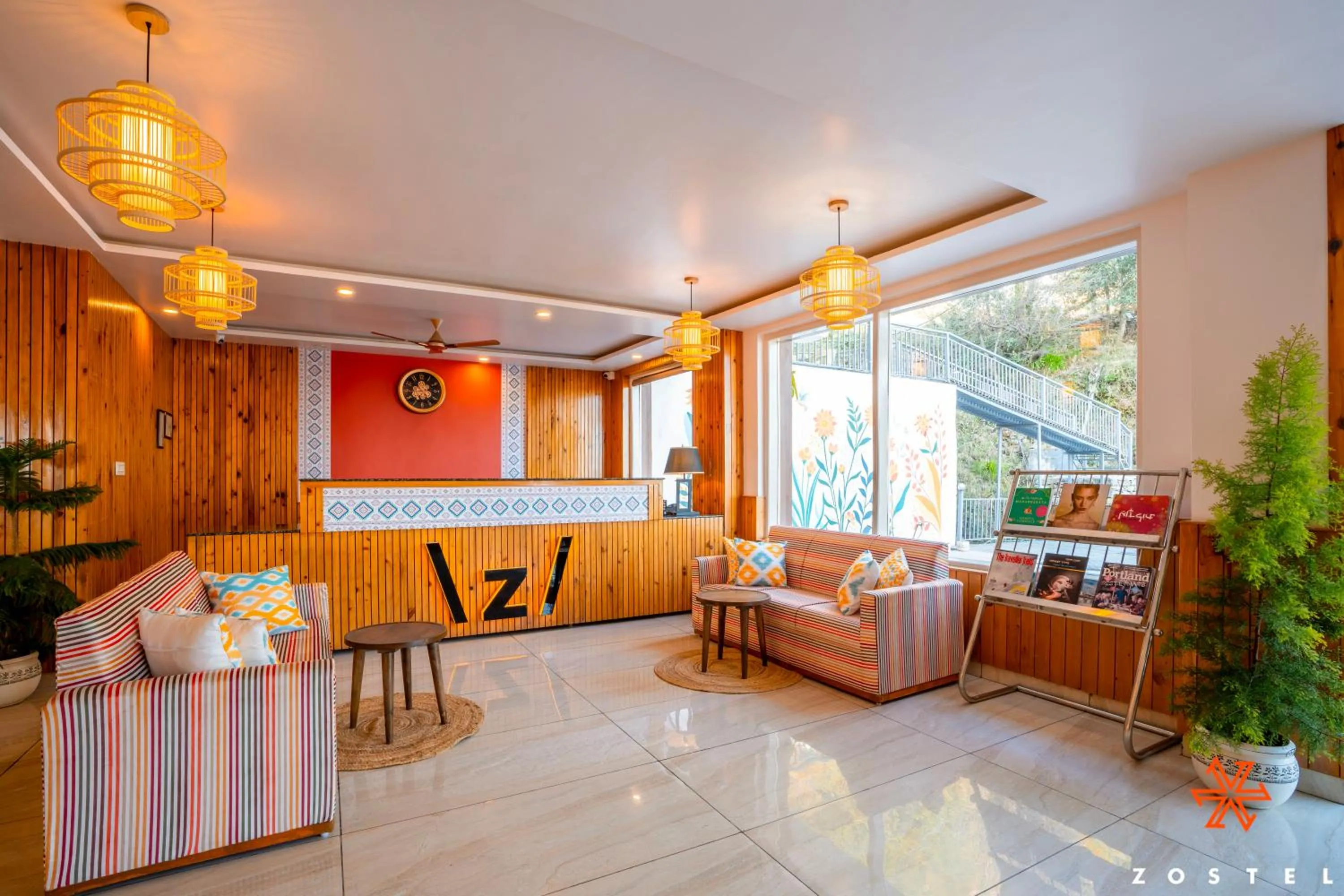 Living room in Zostel Dharamkot