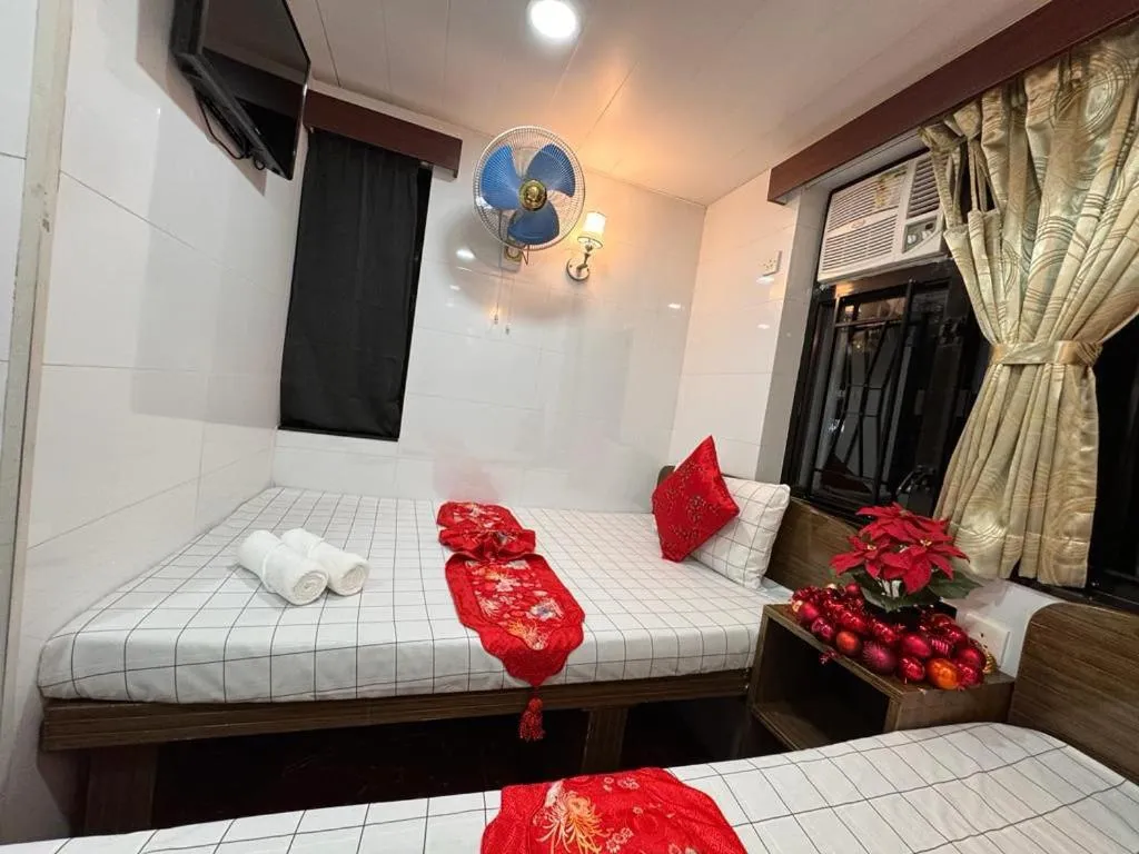 Bed in Traveller's Hostel