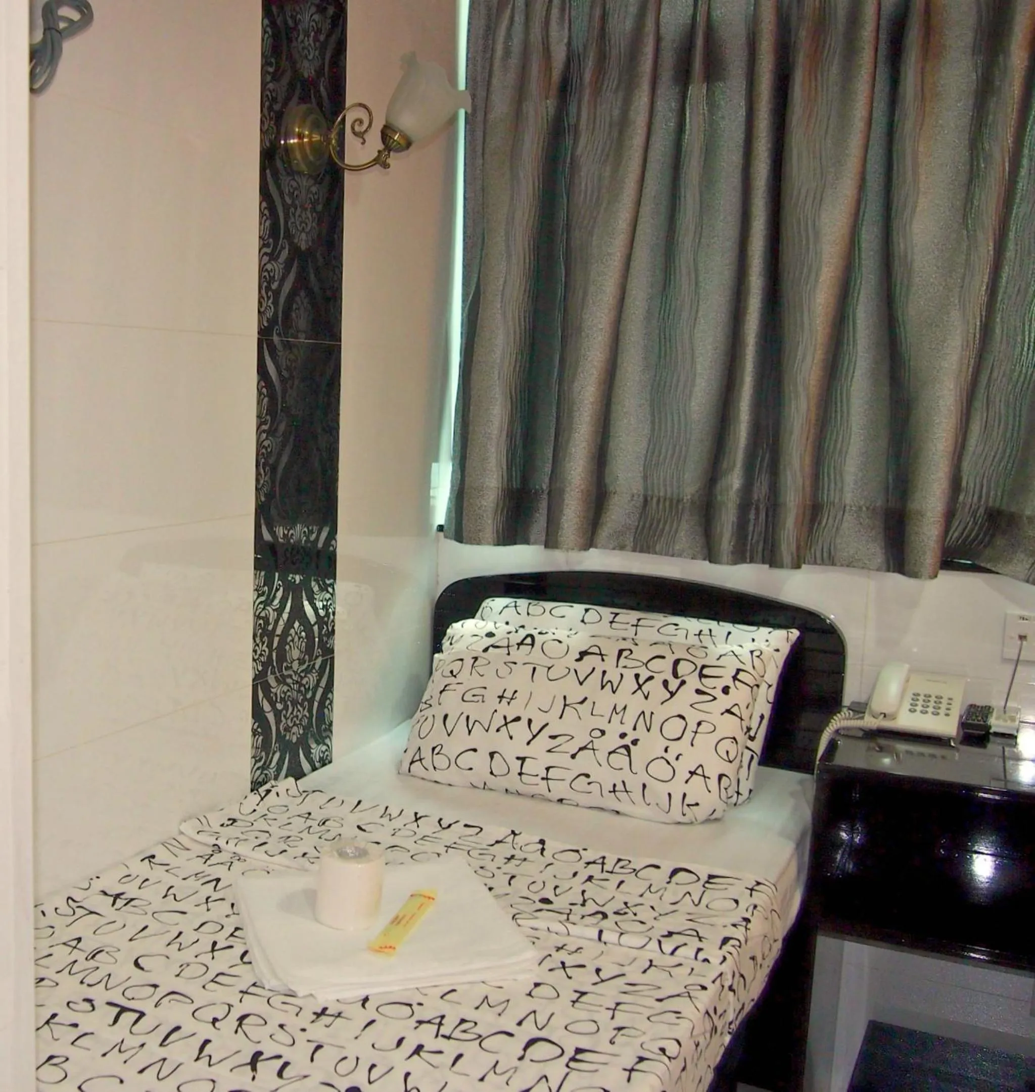 Bed in Traveller's Hostel