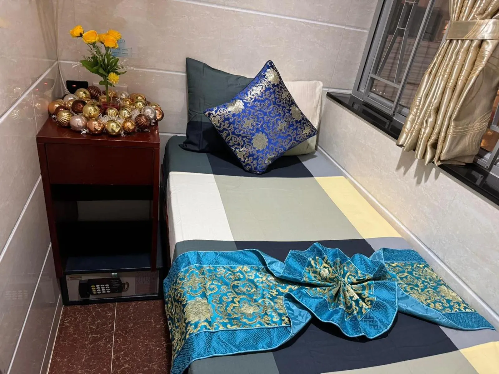 Bed in Traveller's Hostel