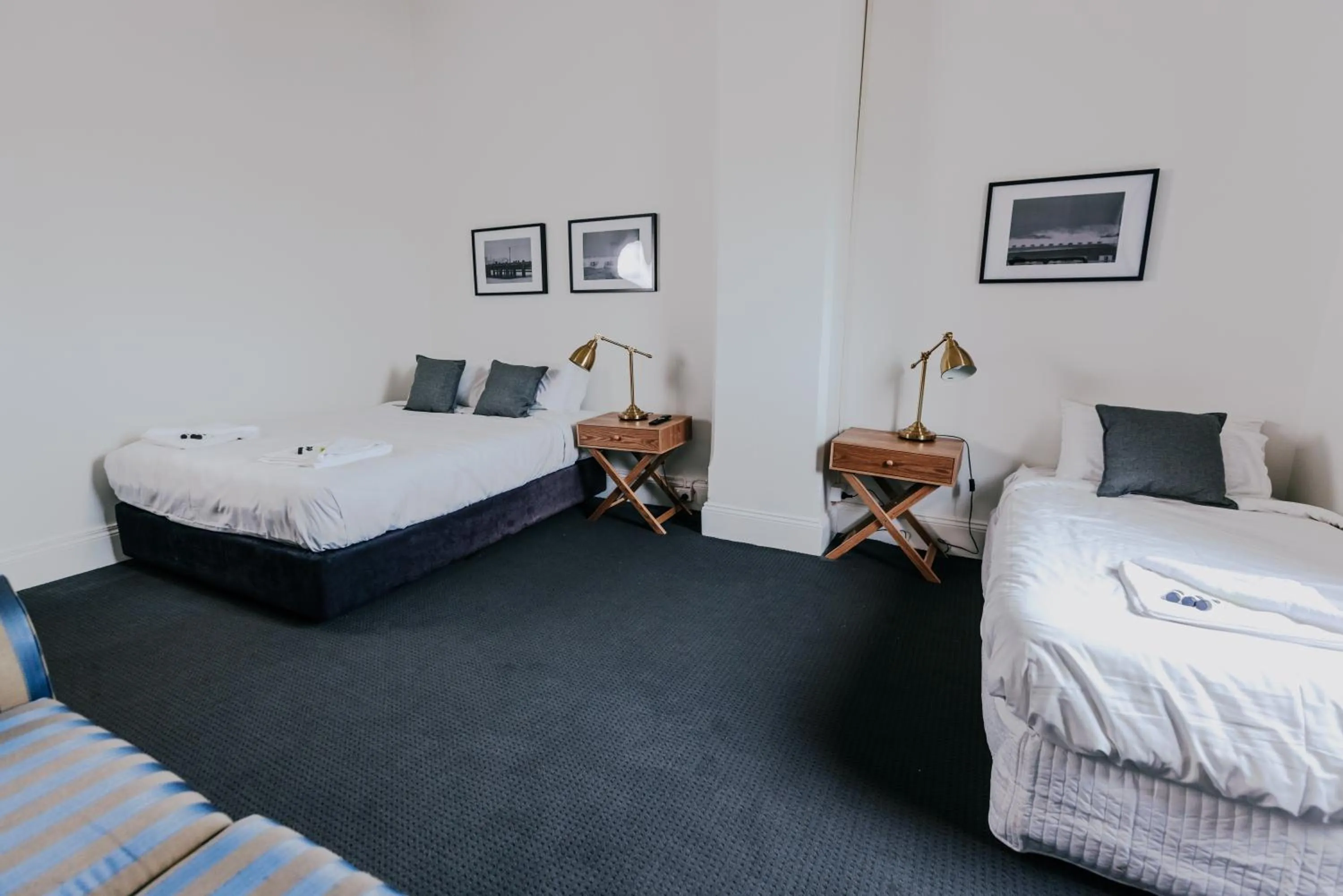 Photo of the whole room, Bed in Holmesville Hotel