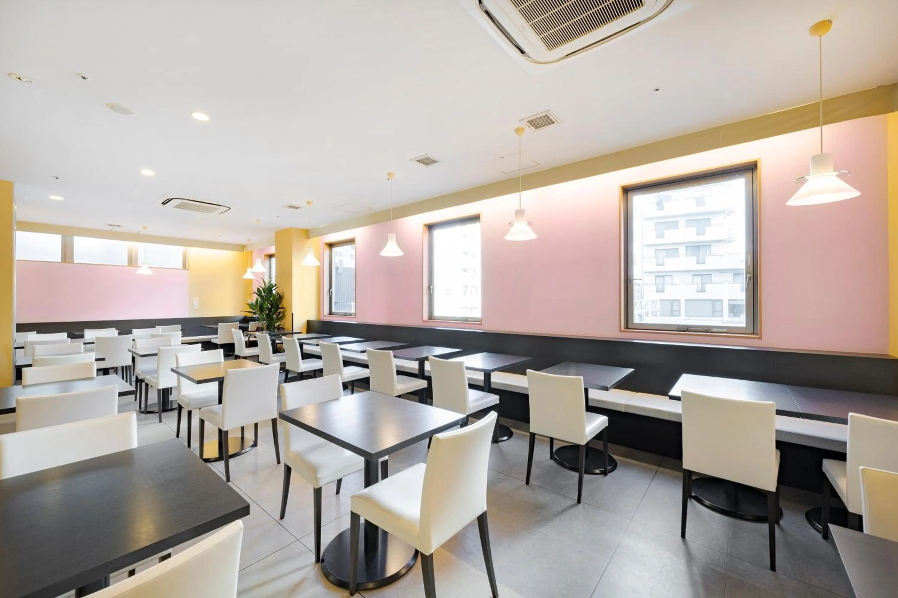 Breakfast in Candeo Hotels Ueno Park