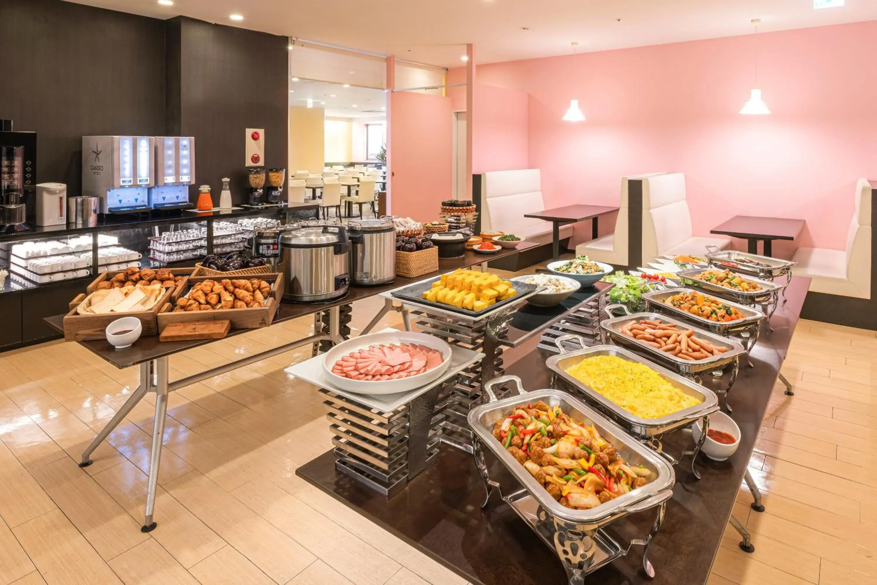 Breakfast in Candeo Hotels Ueno Park Breakfast in Candeo Hotels Ueno Park