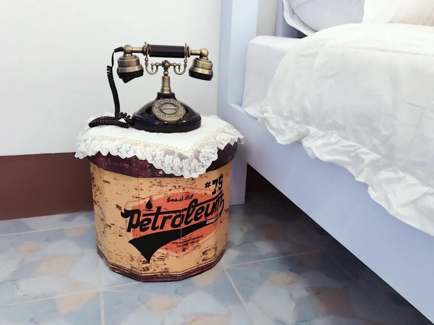 Bed in Chanathinat Place