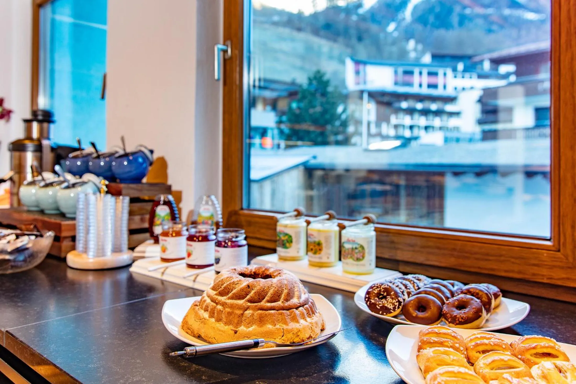 Buffet breakfast in Hotel Hubertus