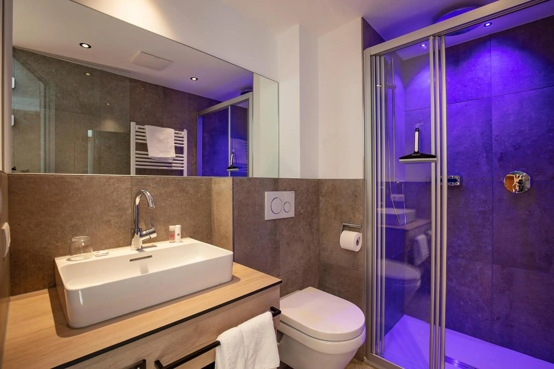 Bathroom in Hotel Hubertus