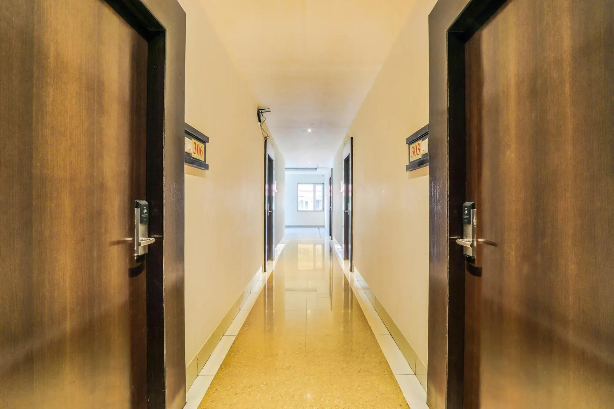 Lobby or reception in FabHotel RR Grand - Next to Trendset Mall