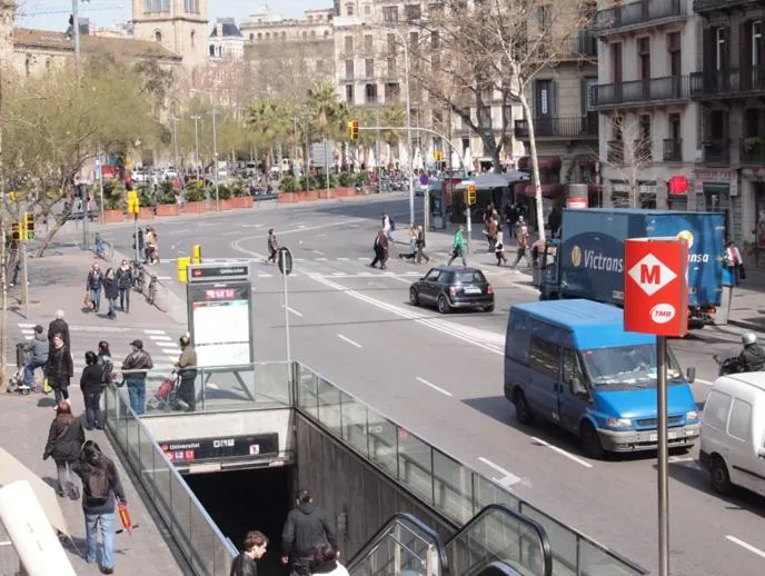 Area and facilities in Hostal Delfos