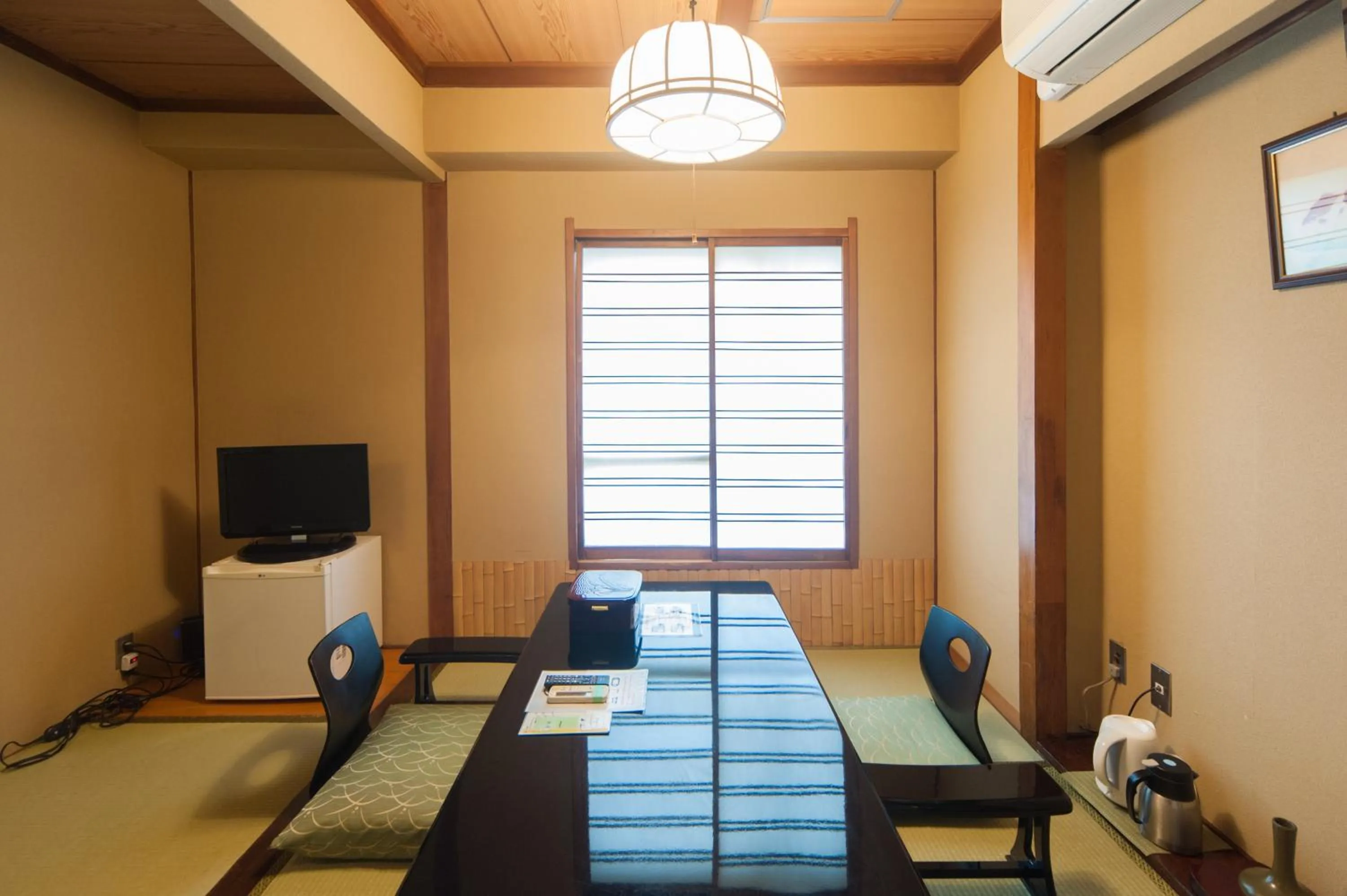 Photo of the whole room in Hotel Edoya