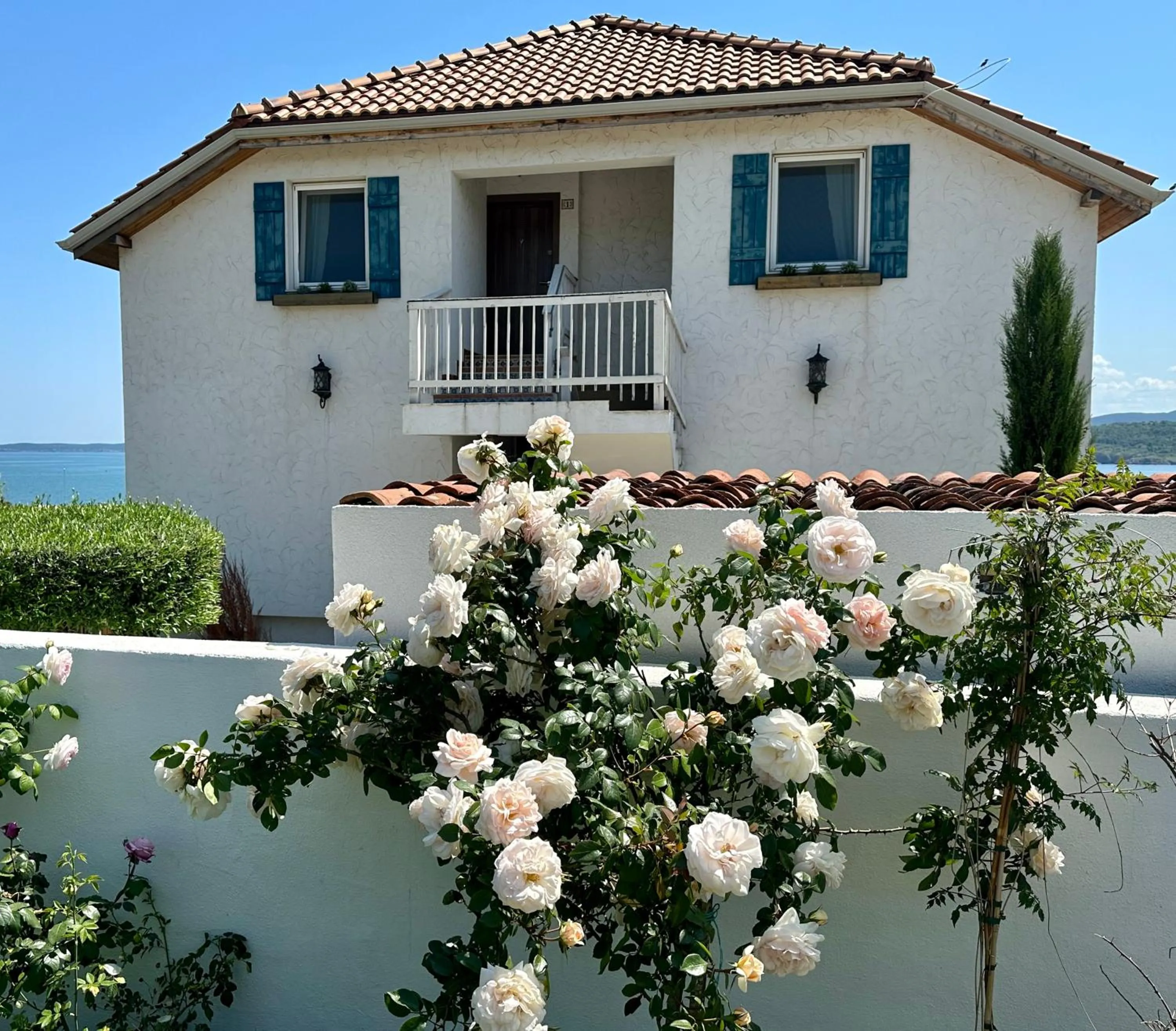 Property building in Casa de oro Alma