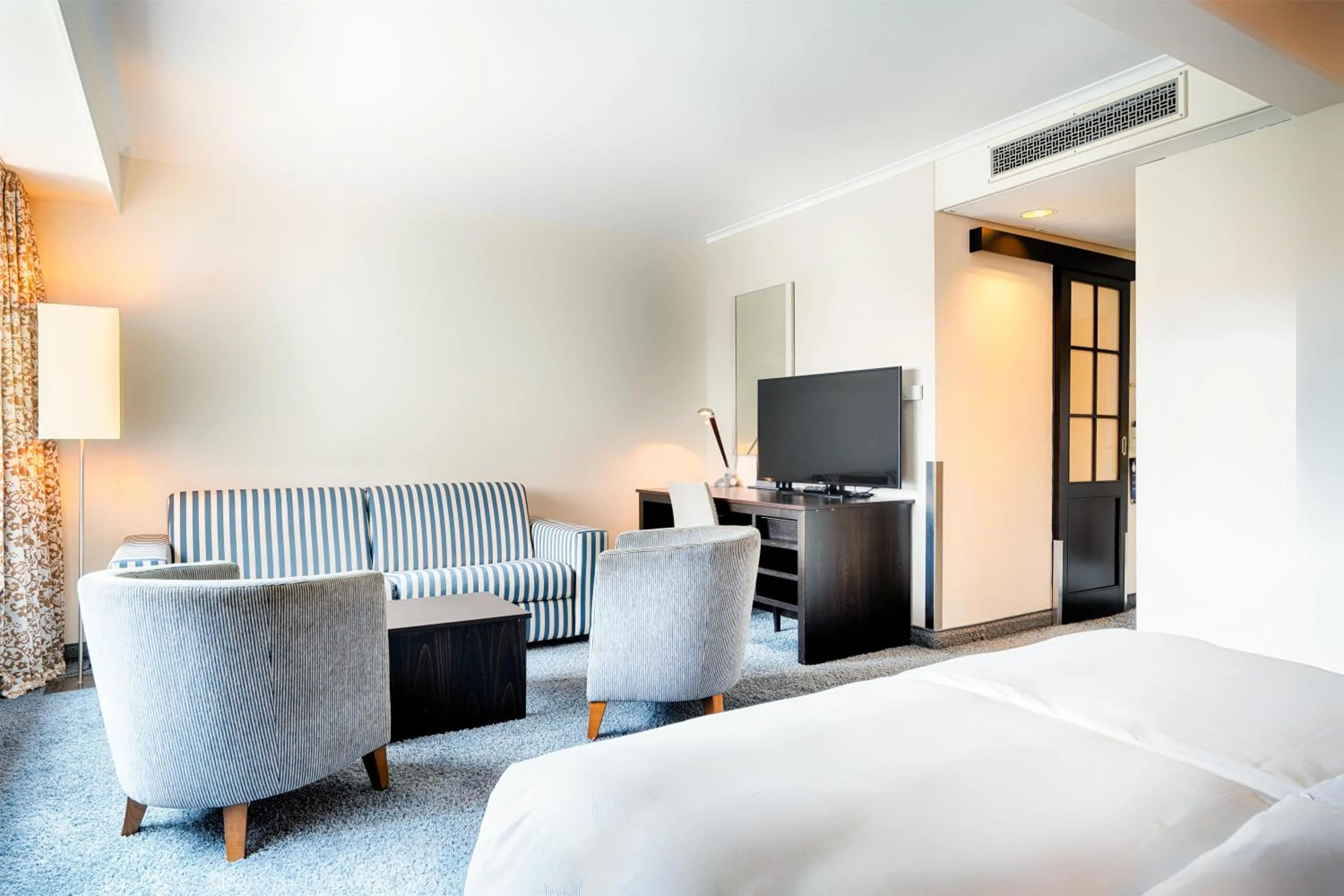 Bedroom, Bed in Radisson Blu Senator Hotel, Lübeck