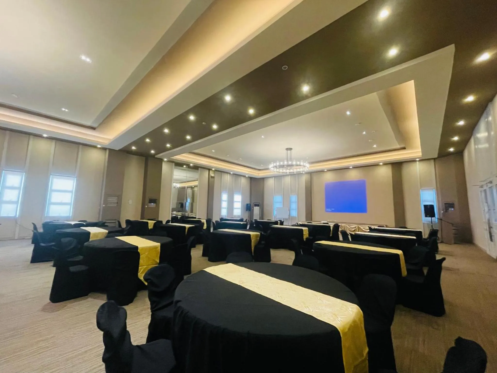 Banquet/Function facilities in Aquamira Hotel & Resort