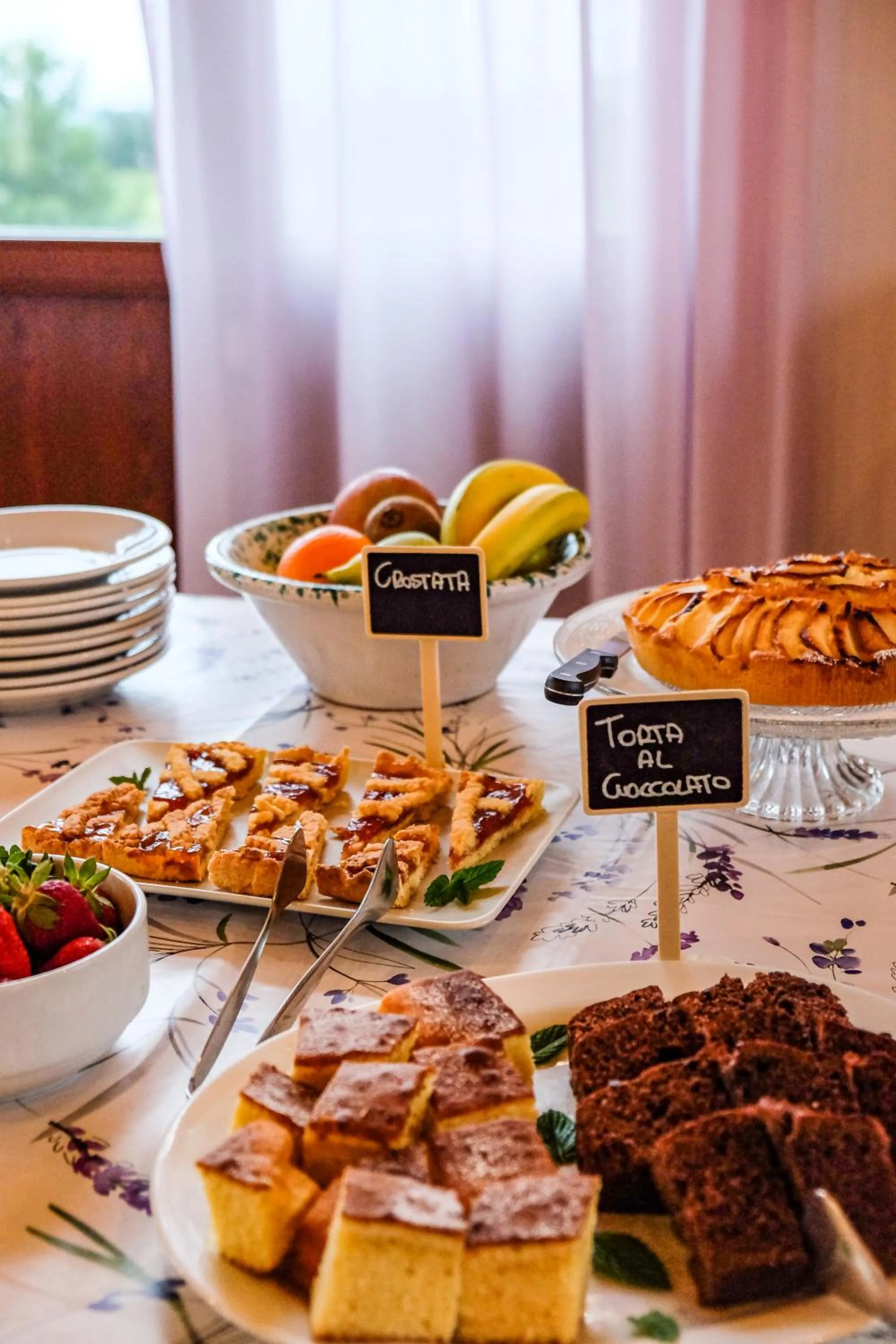 Buffet breakfast in Agriturismo biologico Bulichella