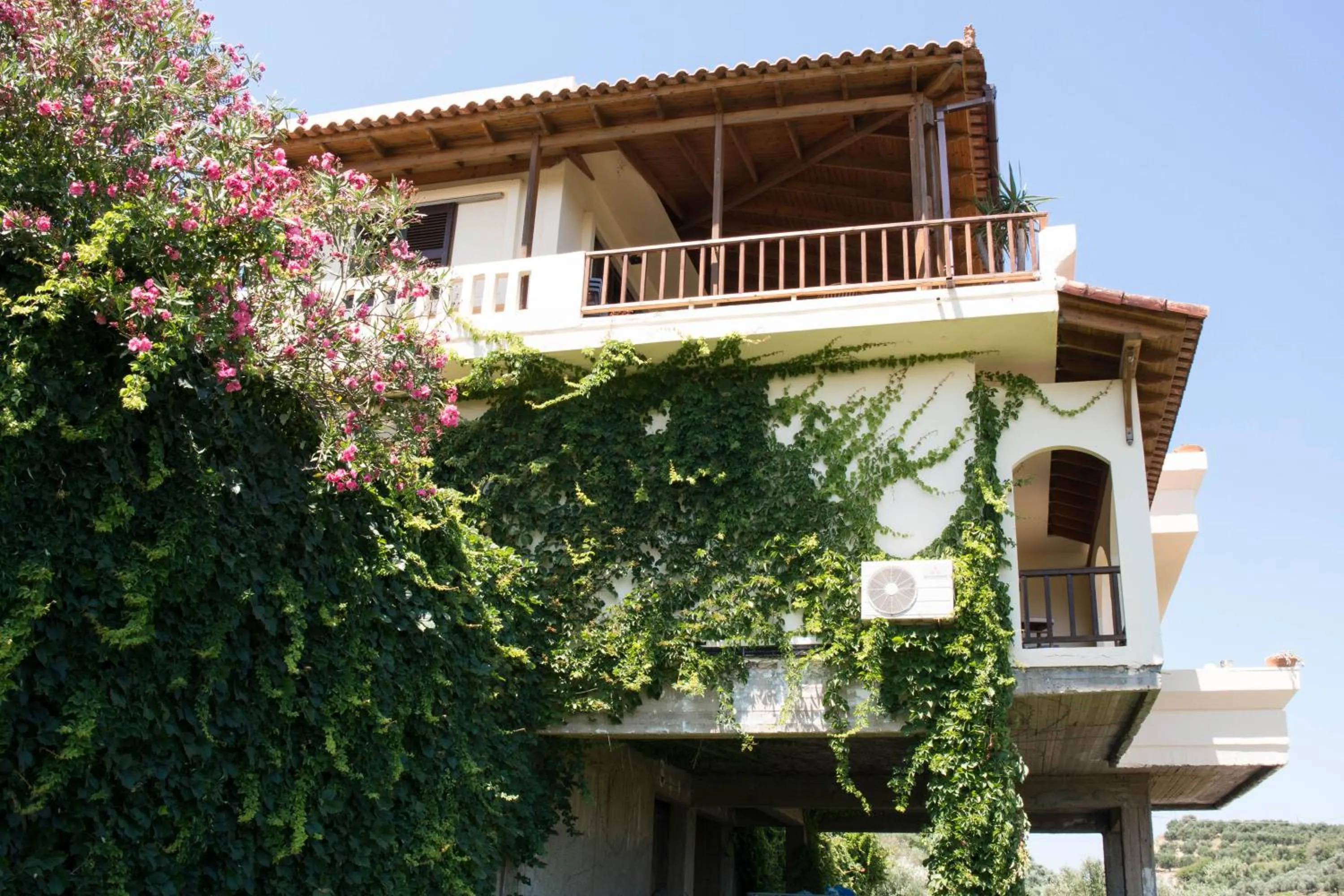 Property building in Alexandra Villa Stalos