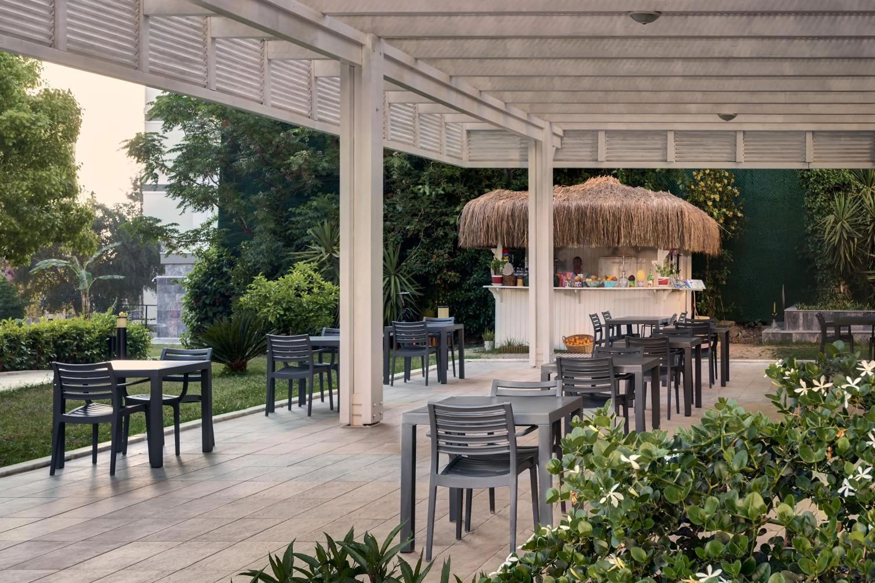 Patio in Seaden Valentine Resort & Spa