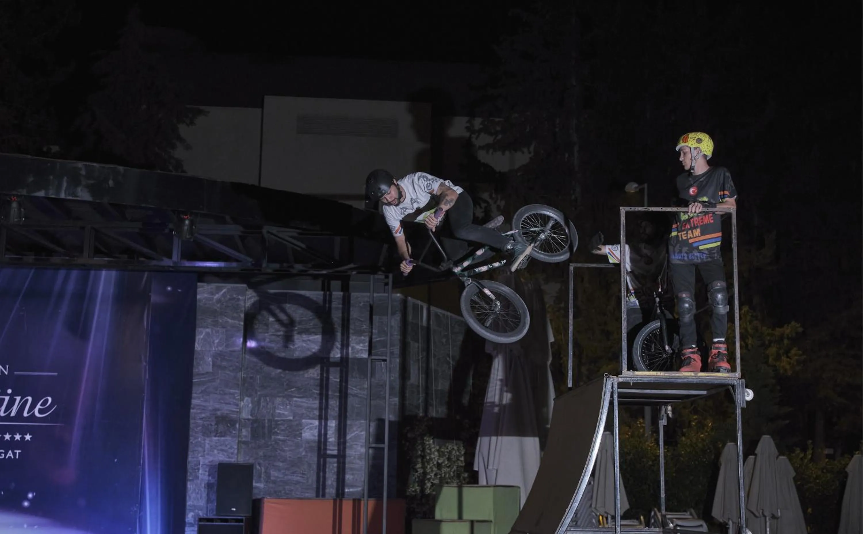 Entertainment in Seaden Valentine Resort & Spa