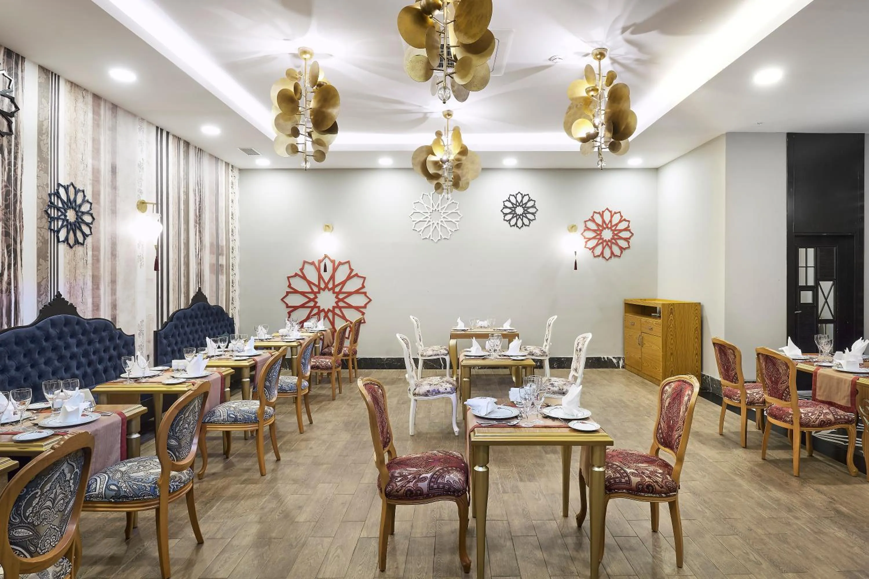 Restaurant/places to eat in Seaden Valentine Resort & Spa