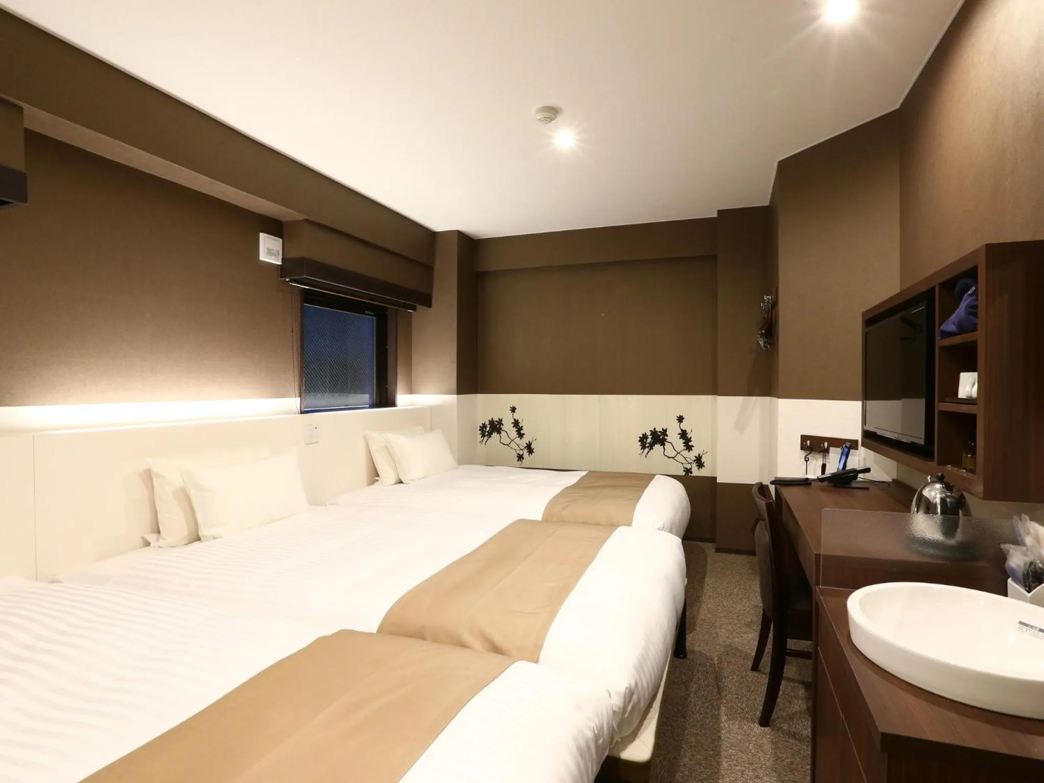 Photo of the whole room, Bed in Hotel Wing International Select Ueno Okachimachi