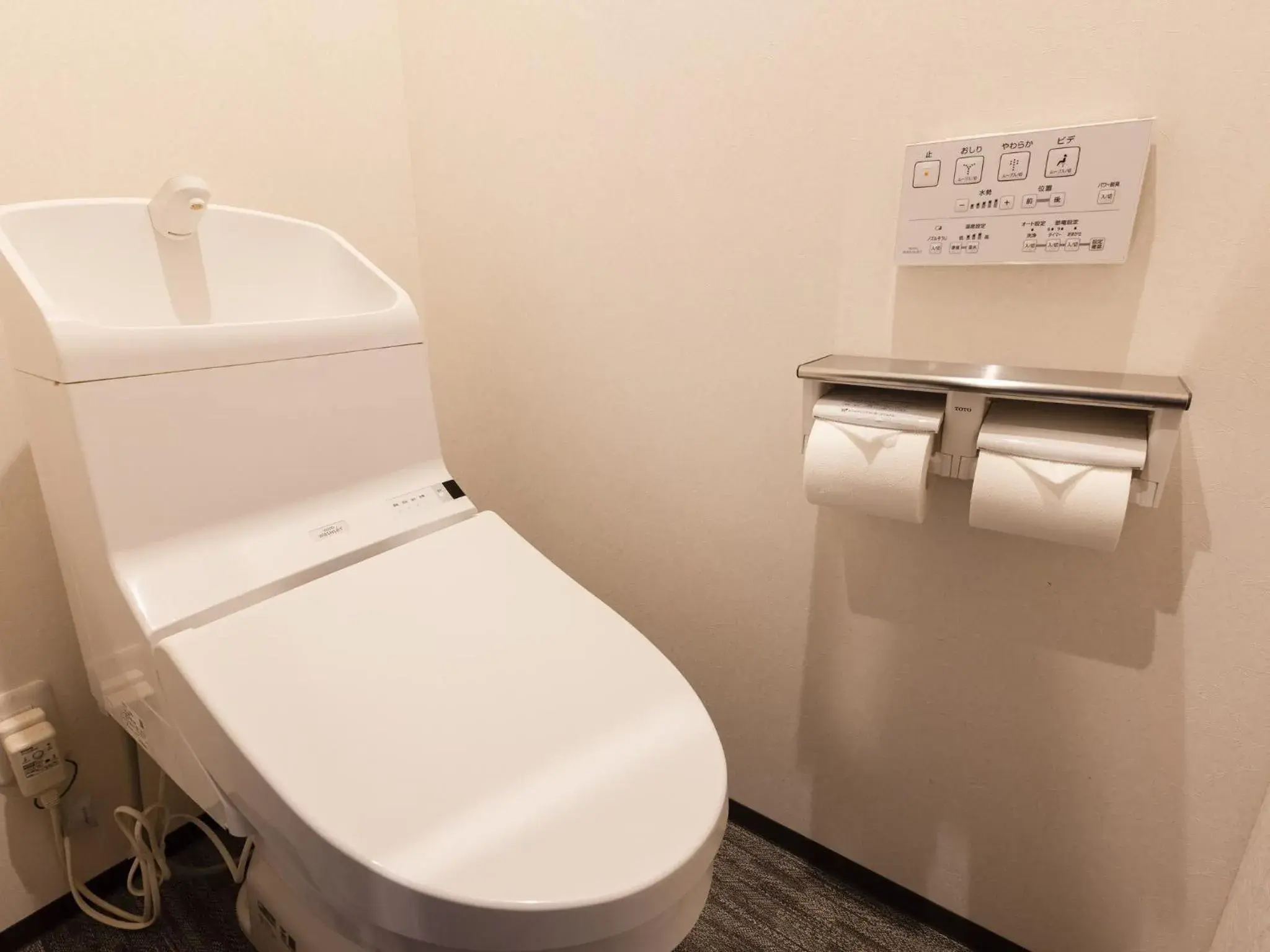 Bathroom in Hotel Wing International Select Ueno Okachimachi Bathroom in Hotel Wing International Select Ueno Okachimachi