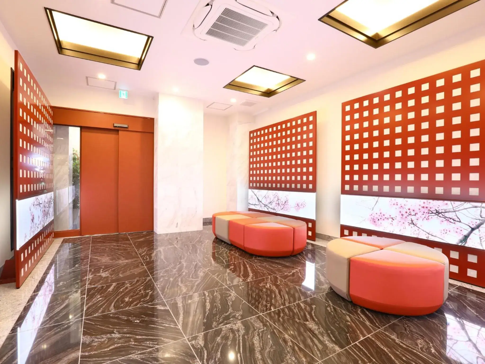 Lobby or reception in Hotel Wing International Select Ueno Okachimachi Lobby or reception in Hotel Wing International Select Ueno Okachimachi