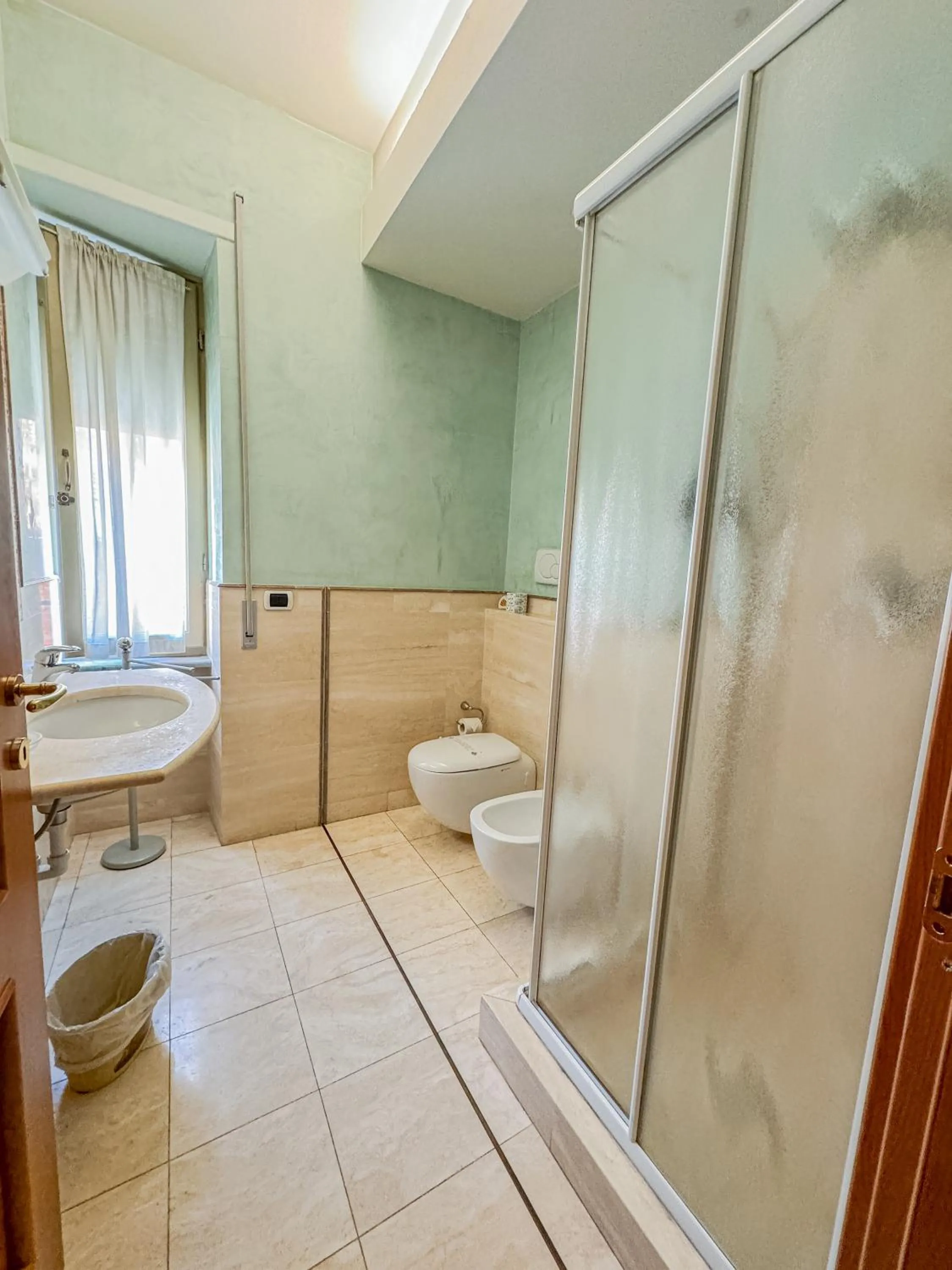 Shower in Casa Paolina