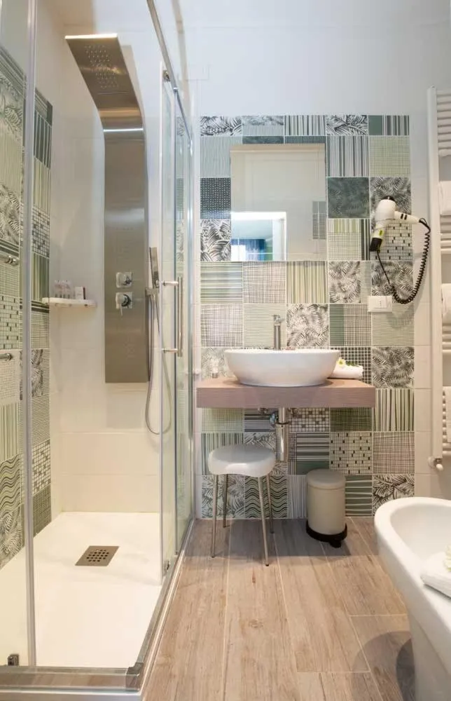 Shower in Albergo Alassio