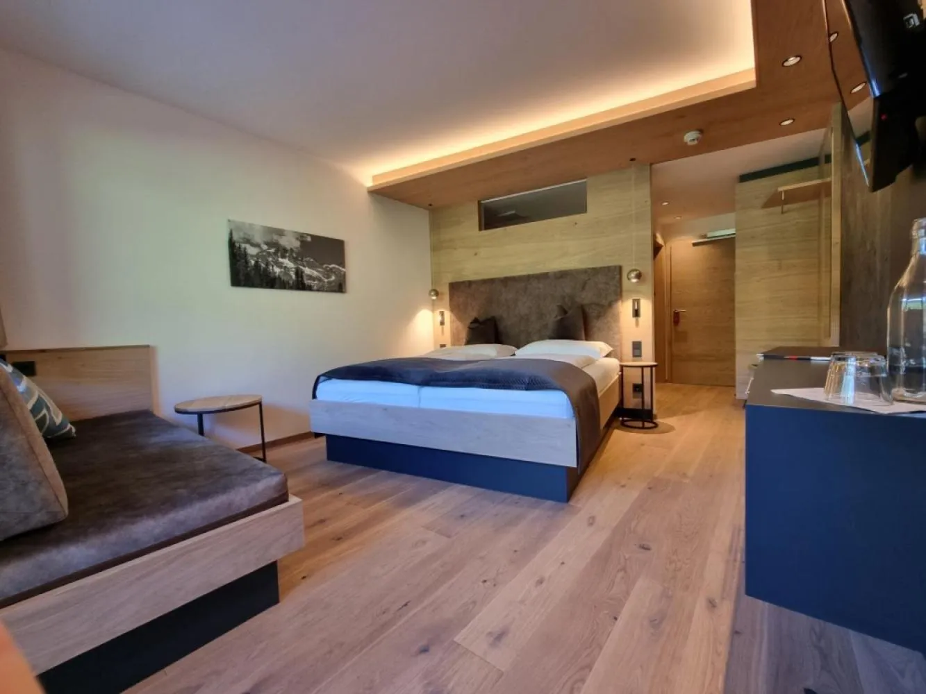 Photo of the whole room, Bed in Hotel Alpina