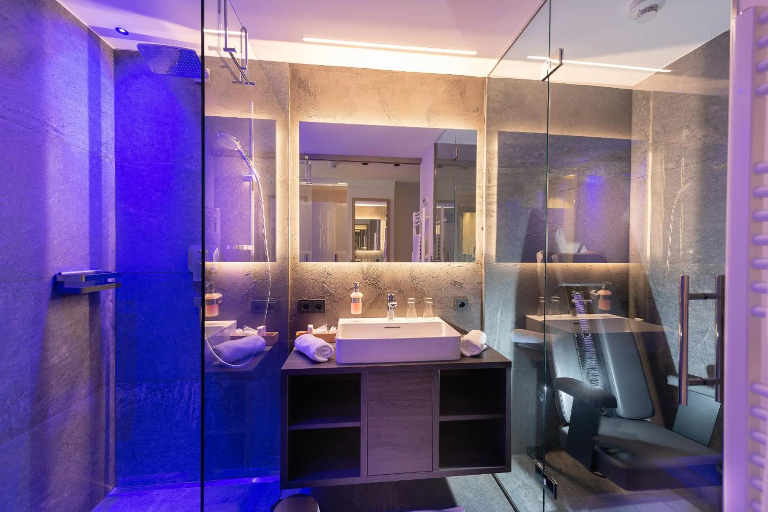 Bathroom in Hotel Alpina