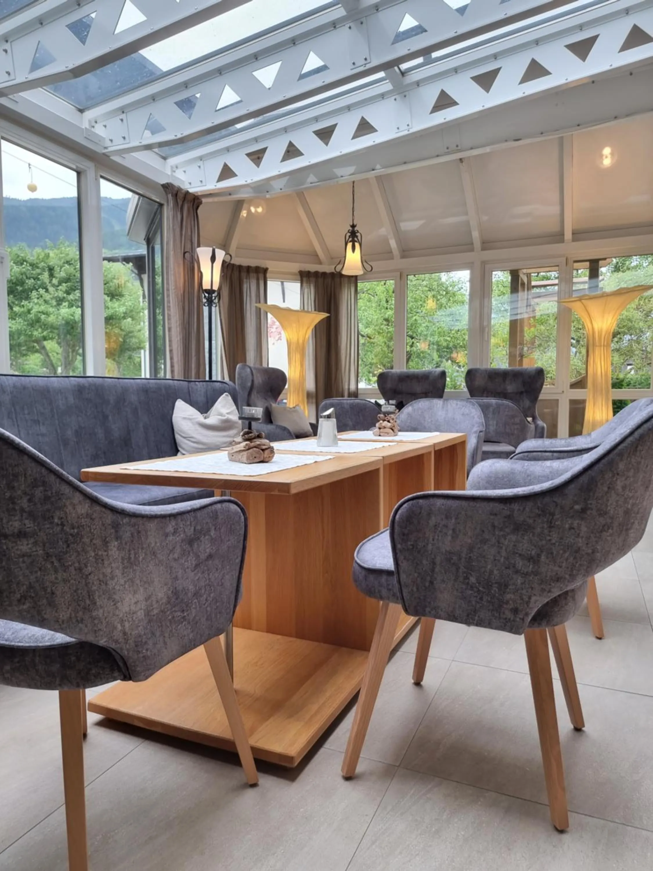 Seating area in Hotel Alpina