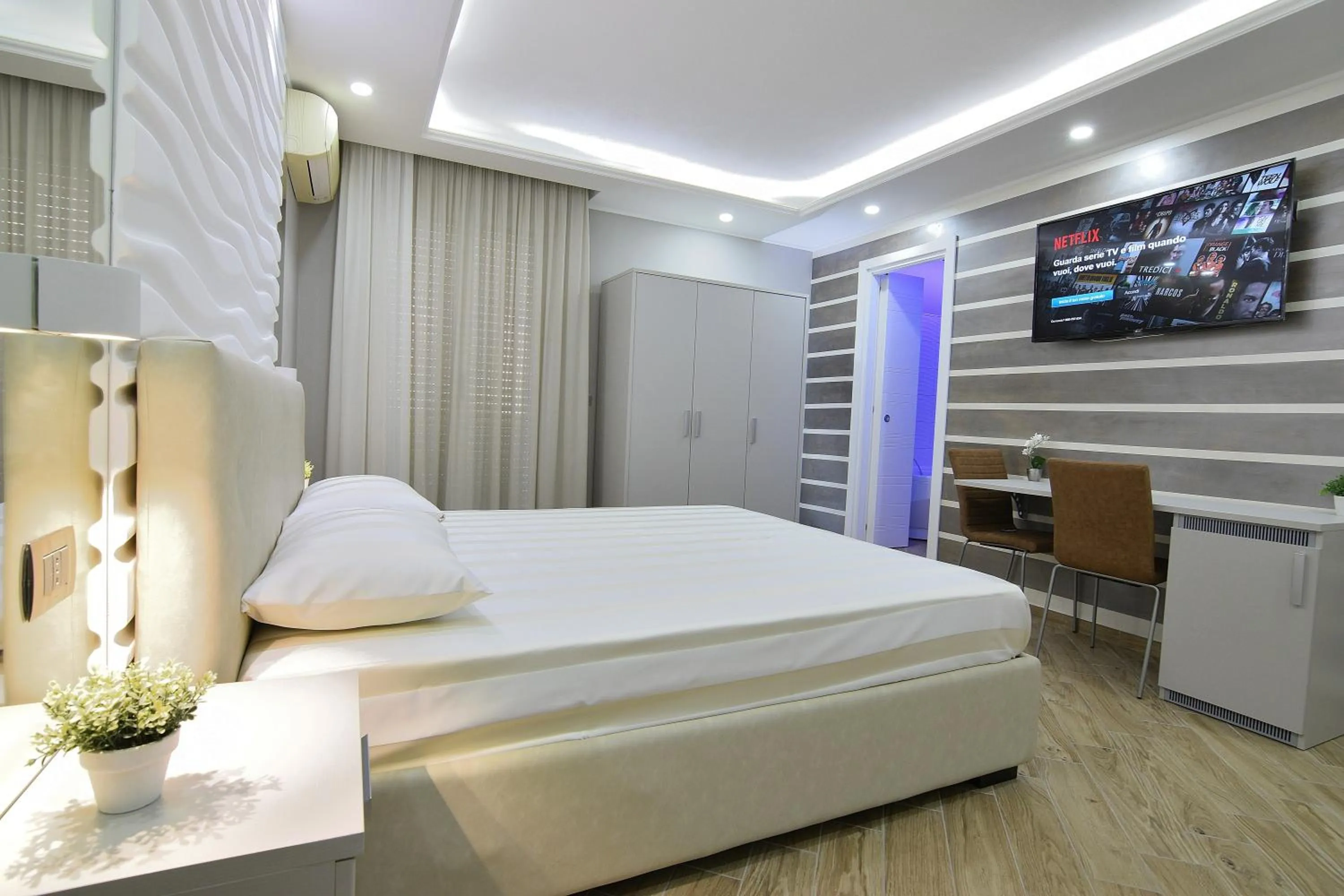 Photo of the whole room, Bed in Starry Sky Charming House