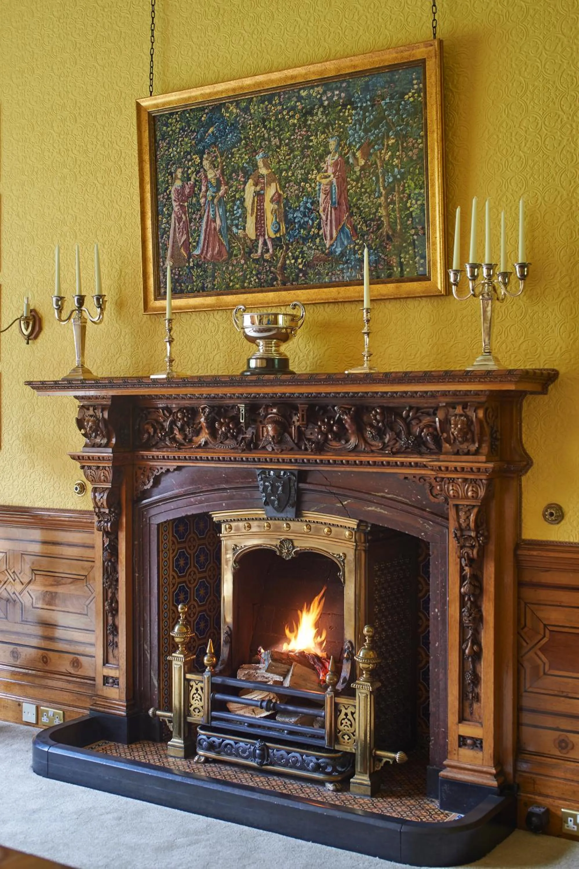 Restaurant/places to eat in Palé Hall