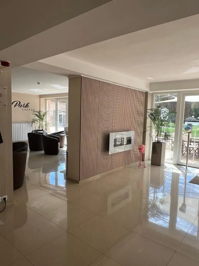 Lobby or reception in Öreg-tó Hotel és Rendezvénytér