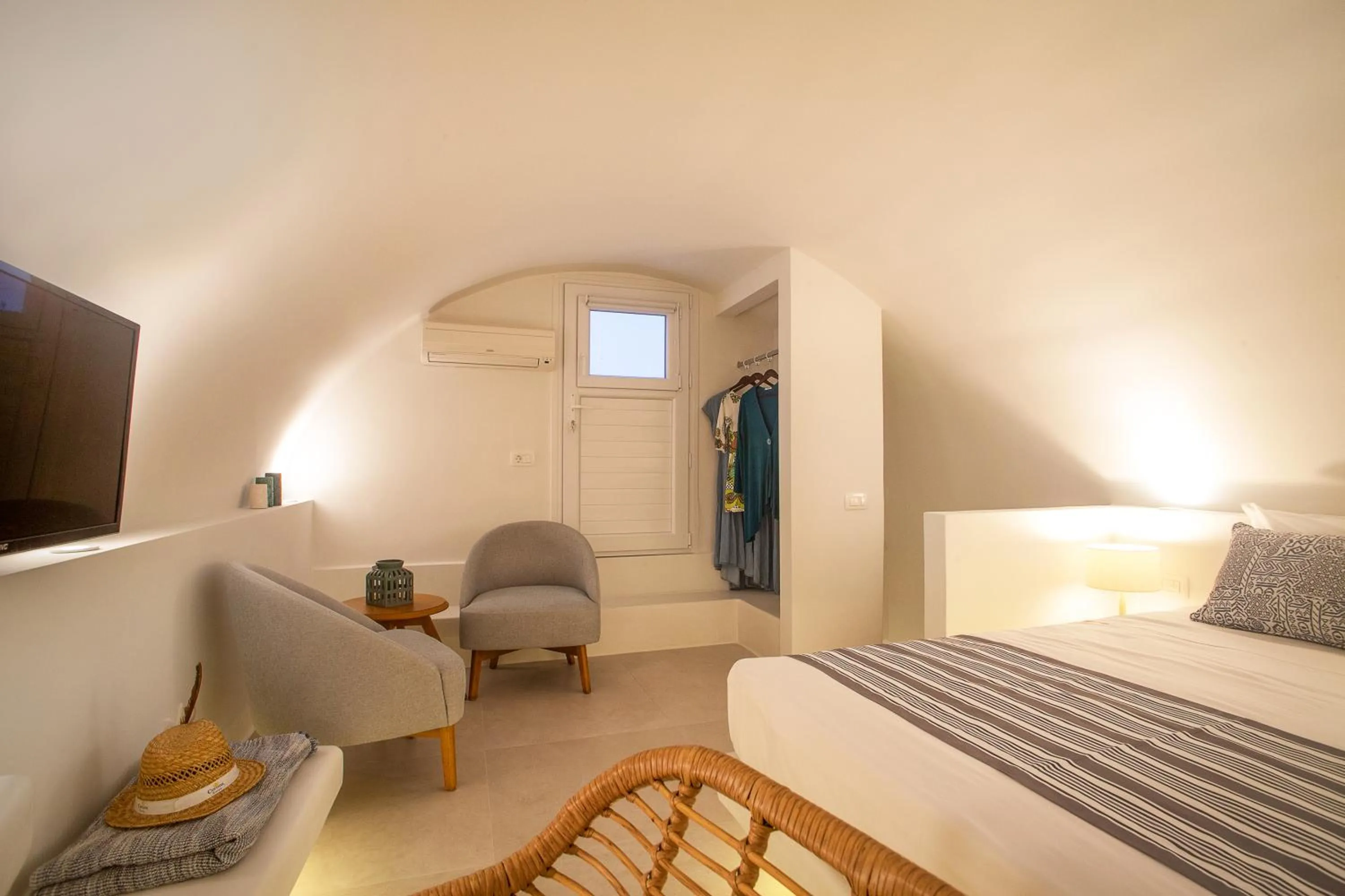 Photo of the whole room, Bed in Margarenia