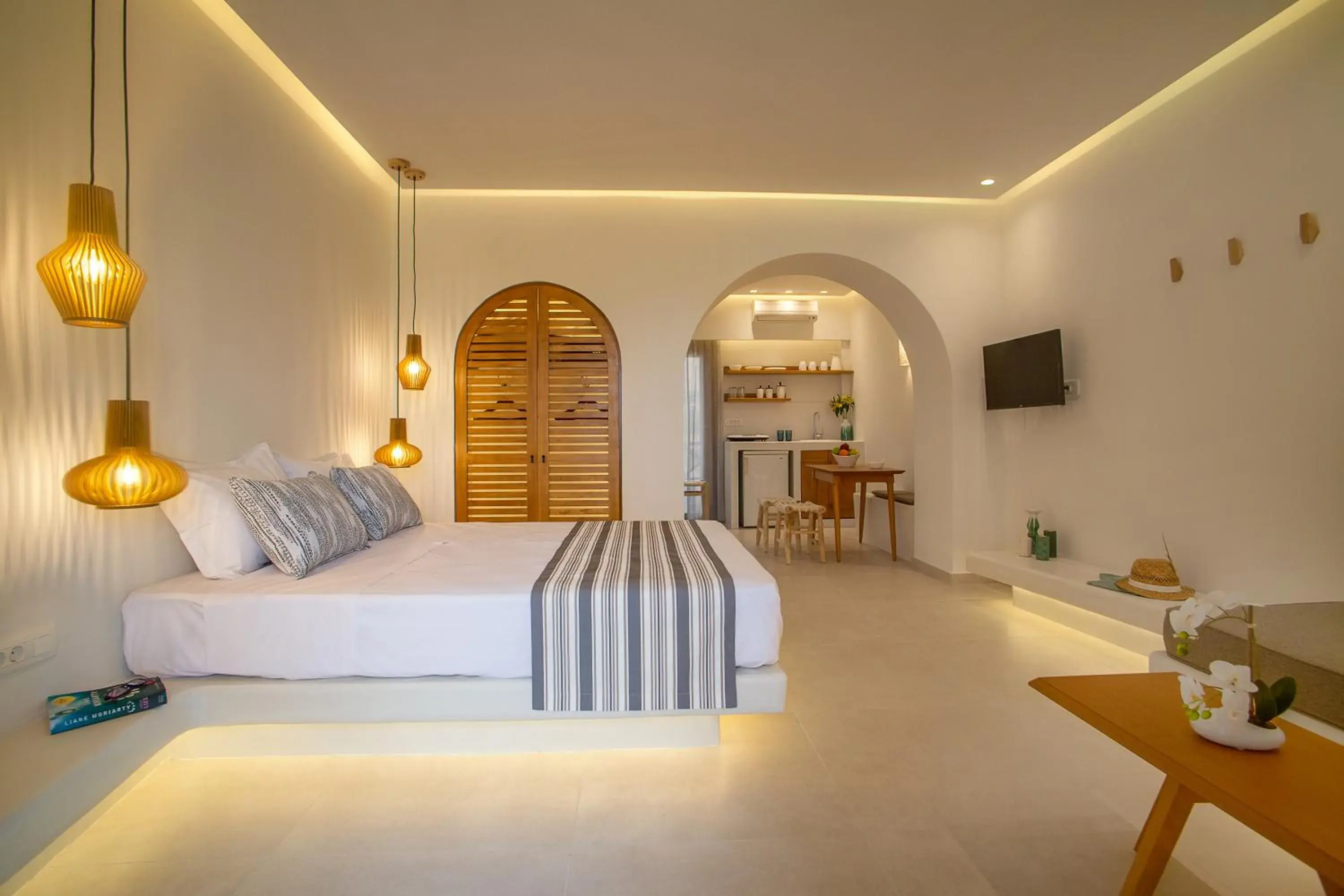 Photo of the whole room, Bed in Margarenia Photo of the whole room, Bed in Margarenia