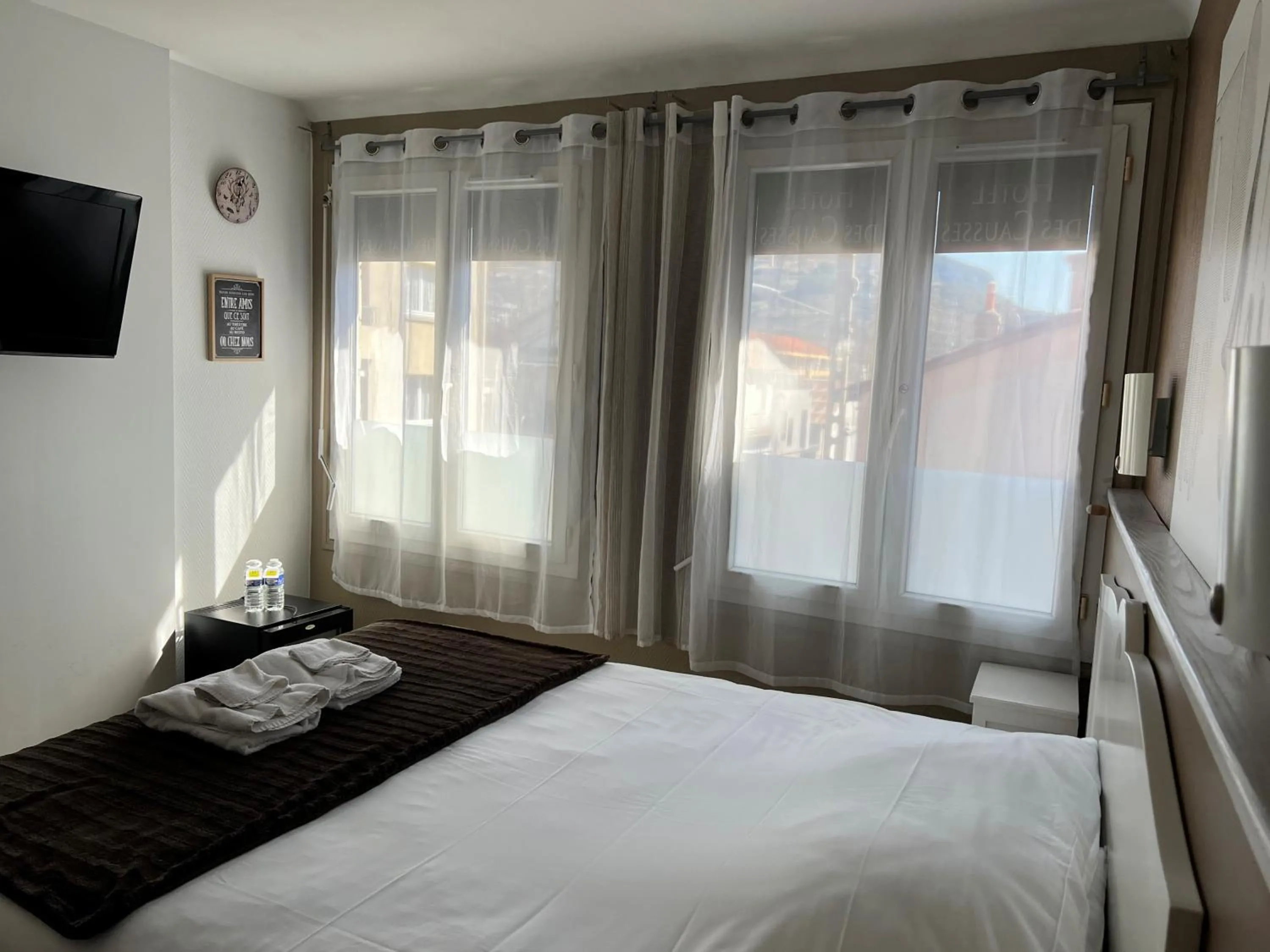Bedroom, Bed in Logis Hôtel des Causses