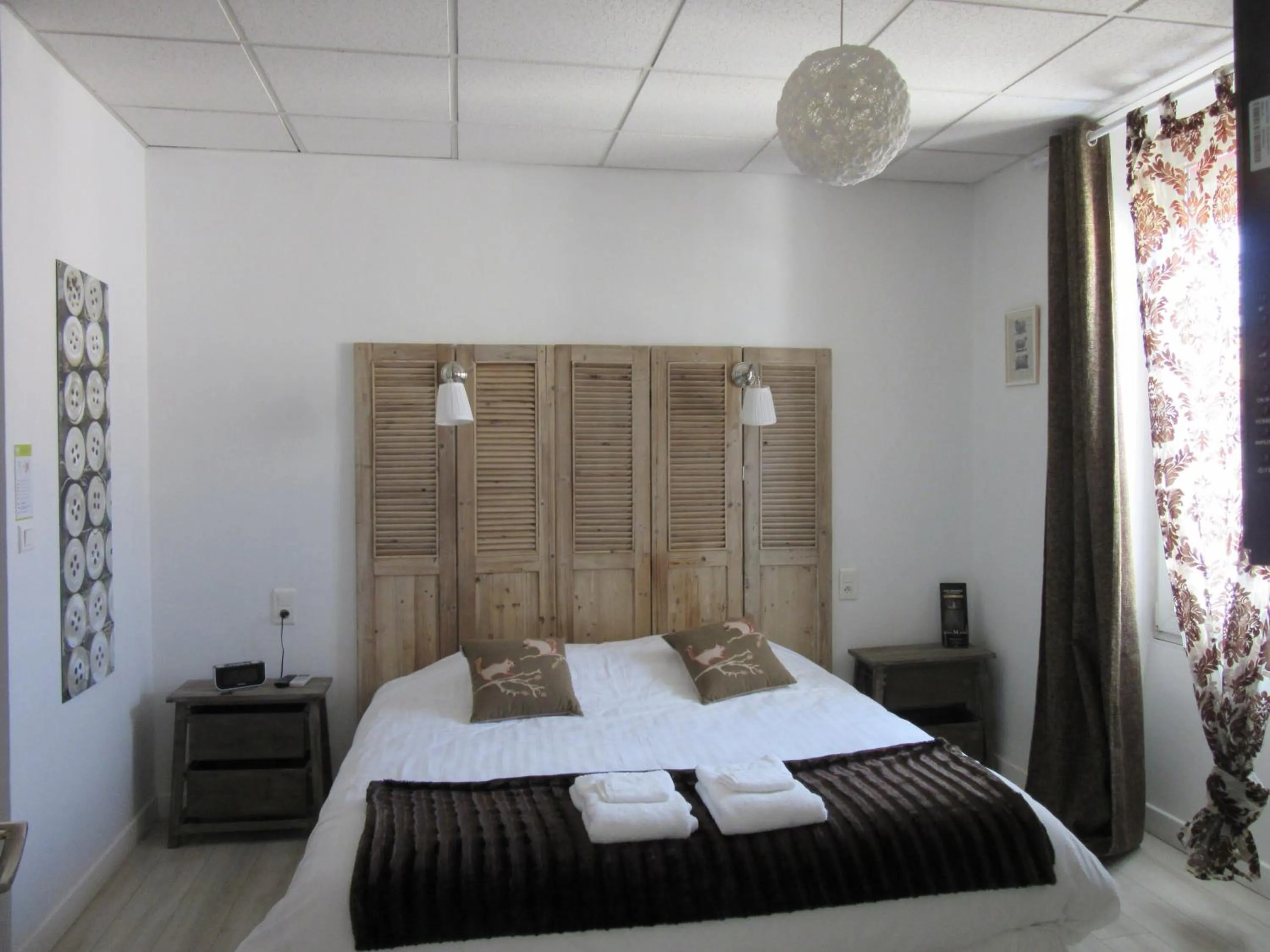 Bedroom, Bed in Logis Hôtel des Causses