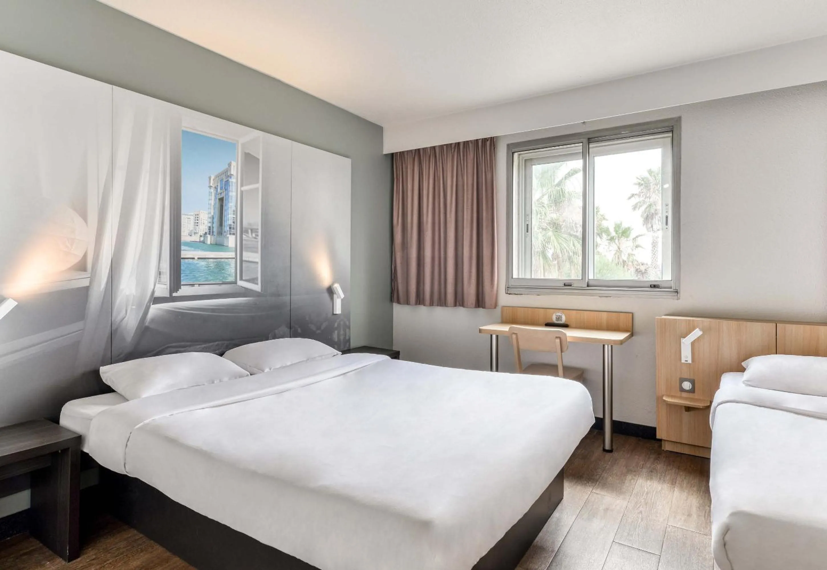 Bedroom, Bed in B&B HOTEL Montpellier Vendargues