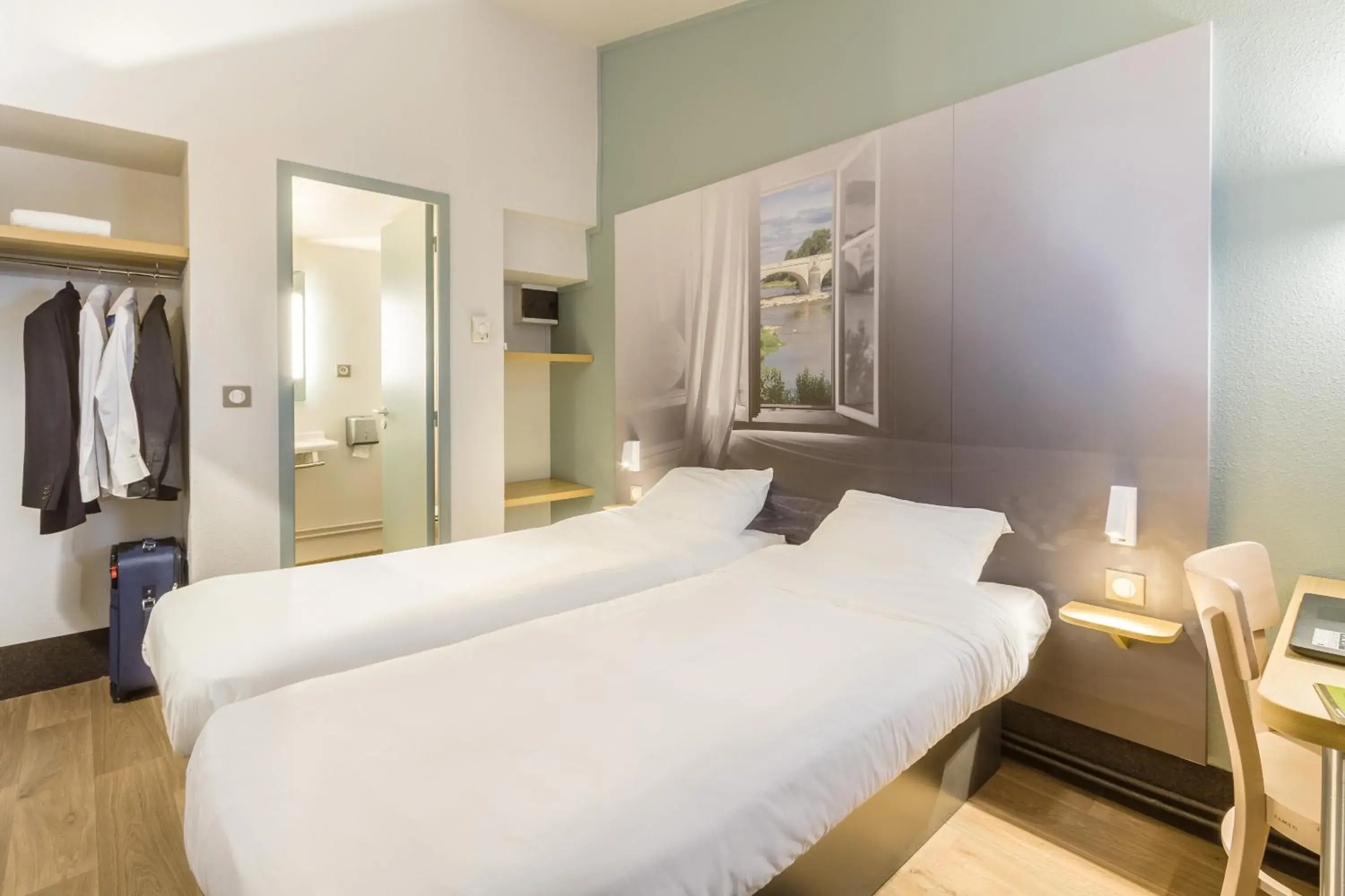 Twin Room in B&B HOTEL Montpellier Vendargues Twin Room in B&B HOTEL Montpellier Vendargues