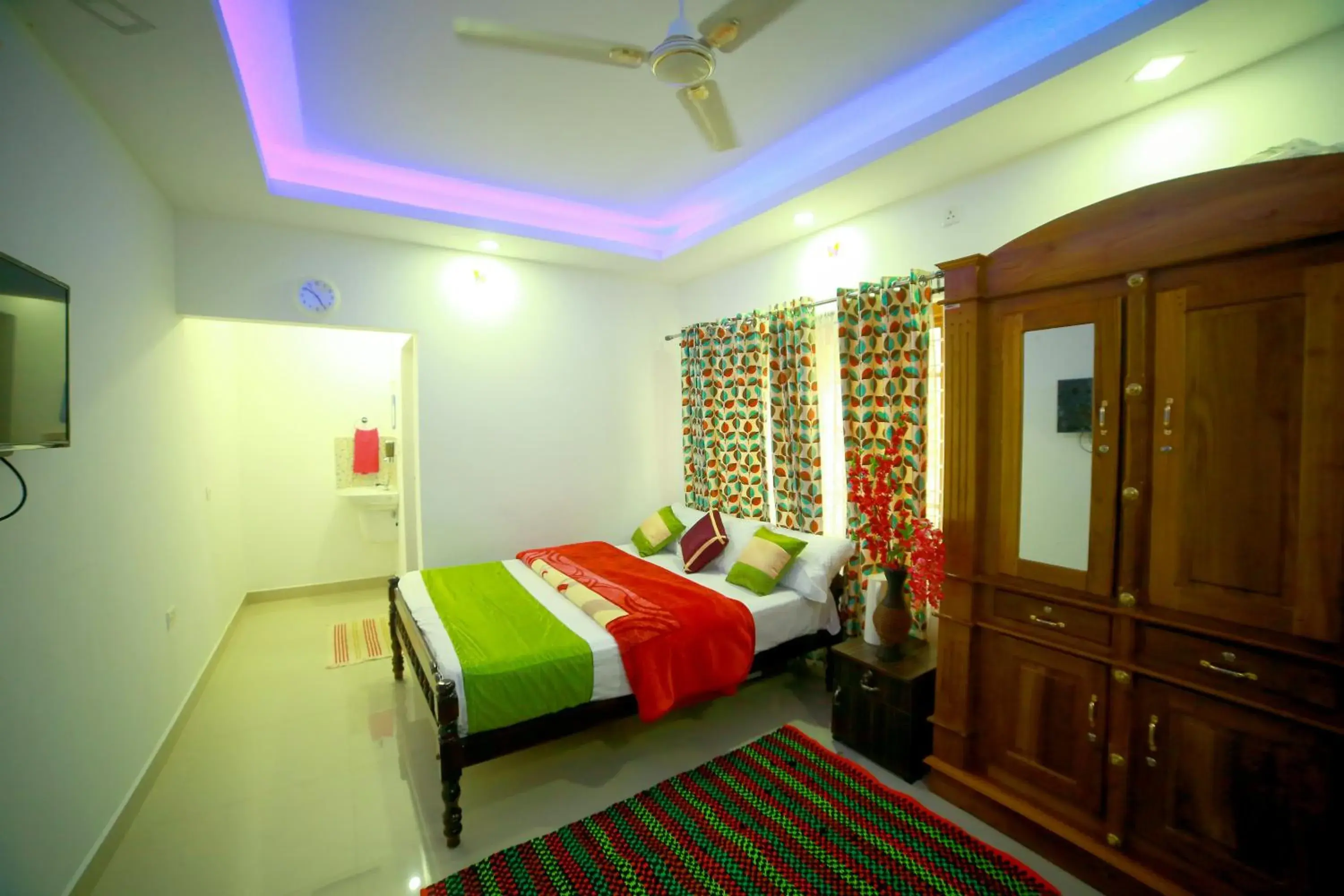 Bed in Arabian Nights Munnar Pool Villa Bed in Arabian Nights Munnar Pool Villa