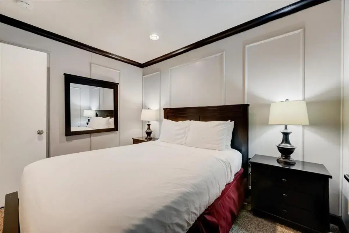 Bed in Shadow Ridge by All Seasons Resort Lodging Bed in Shadow Ridge by All Seasons Resort Lodging