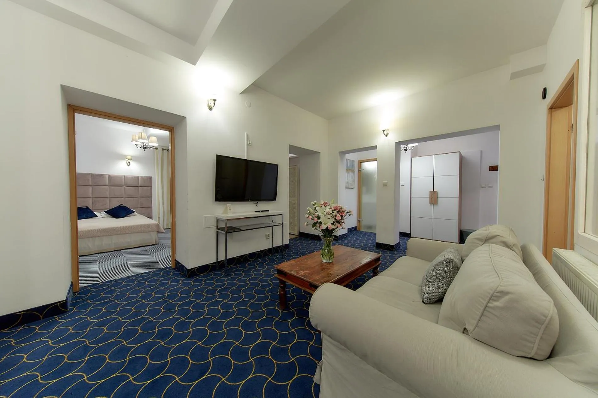 Bed in Willa Labelle