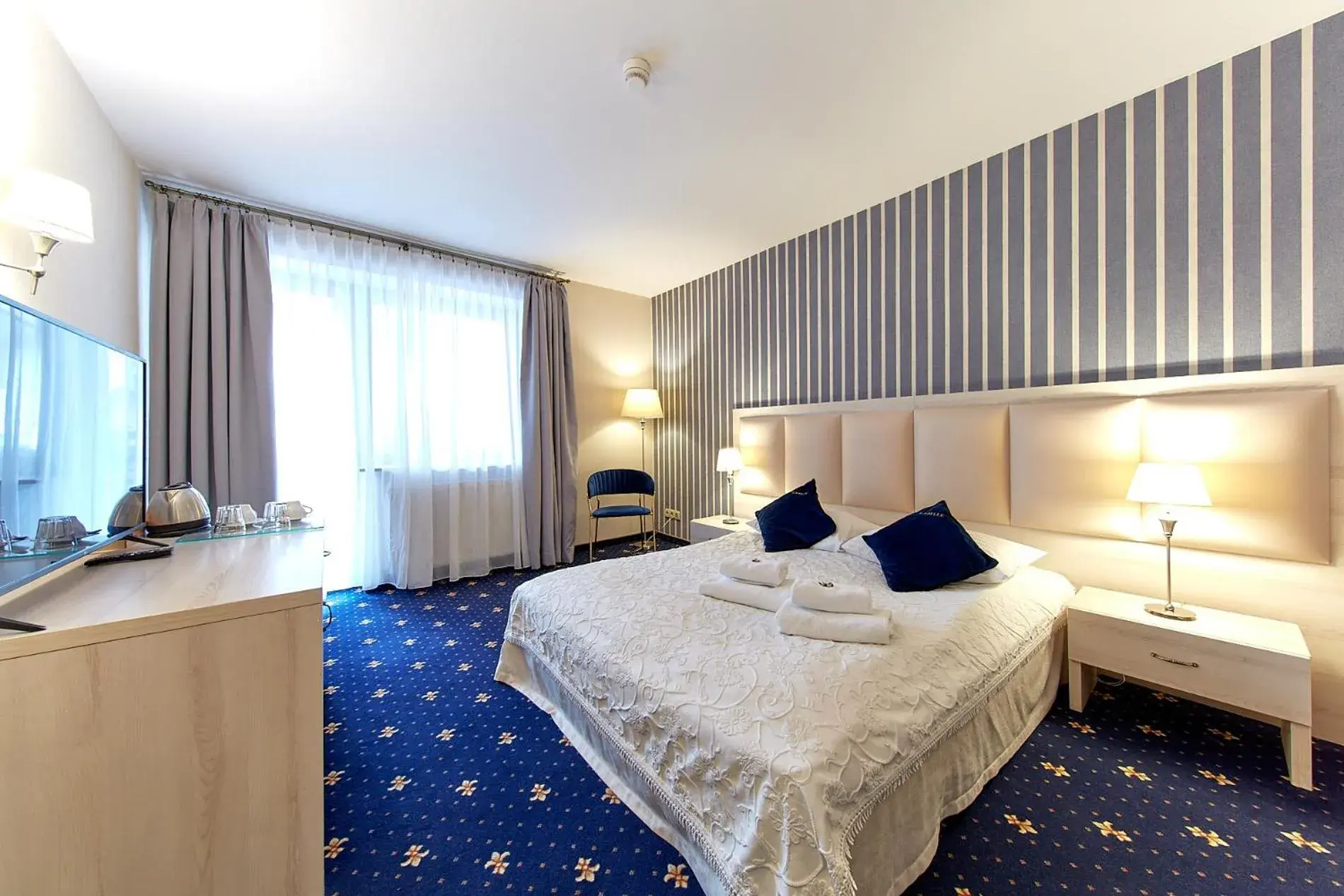 Bed in Willa Labelle Bed in Willa Labelle