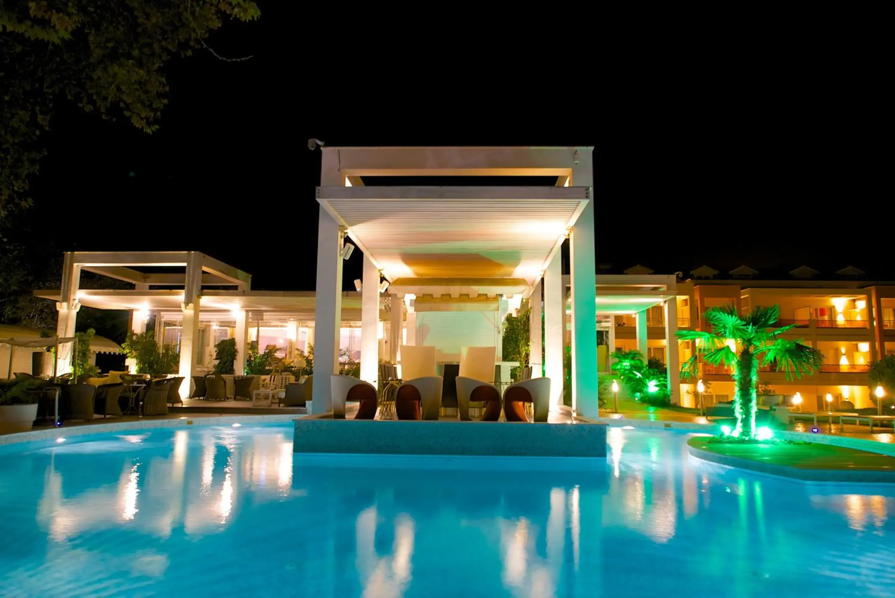Swimming pool in Litohoro Olympus Resort Villas & Spa Swimming pool in Litohoro Olympus Resort Villas & Spa