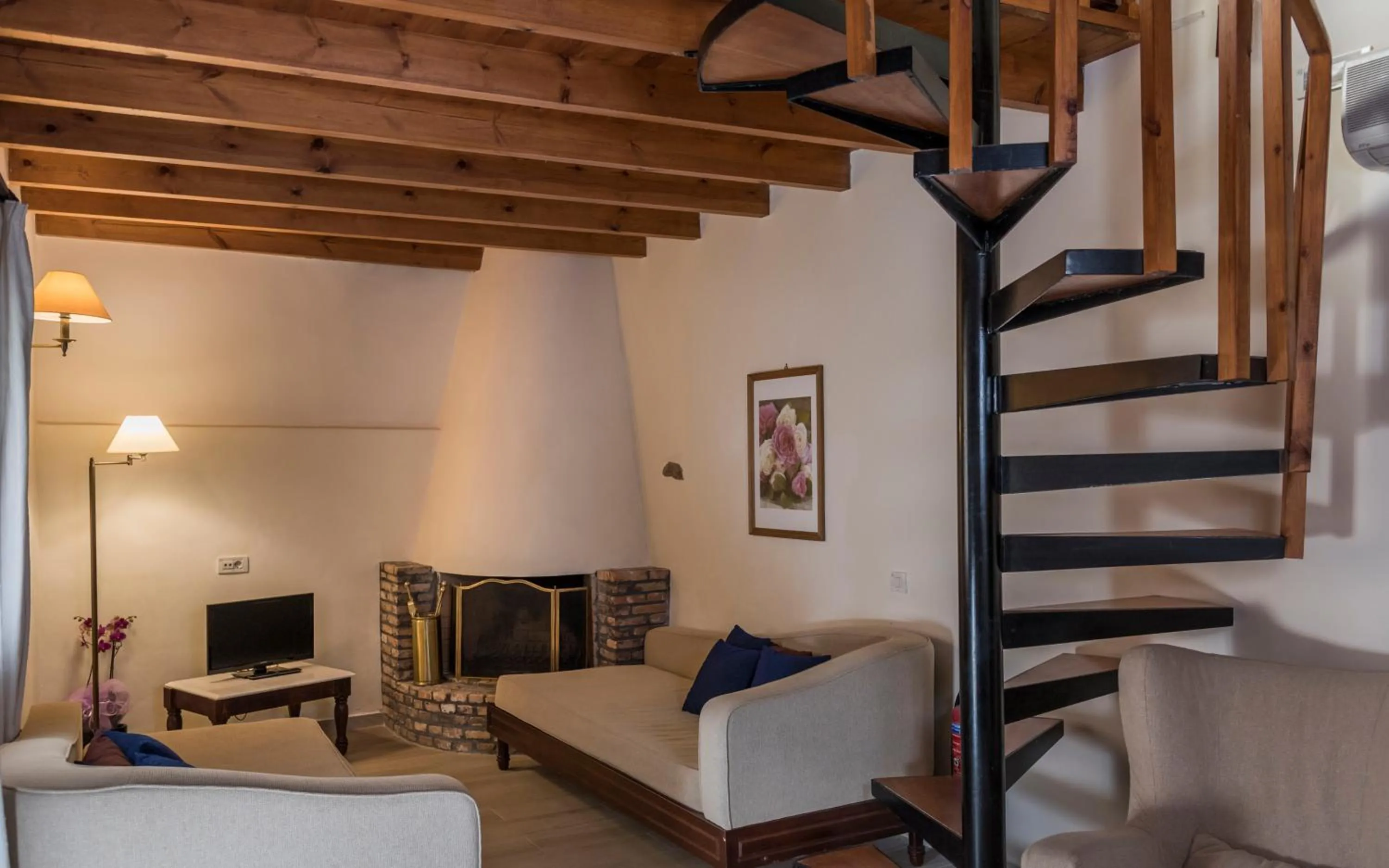 Duplex Quadruple Room in Spilia Village Hotel & Villas