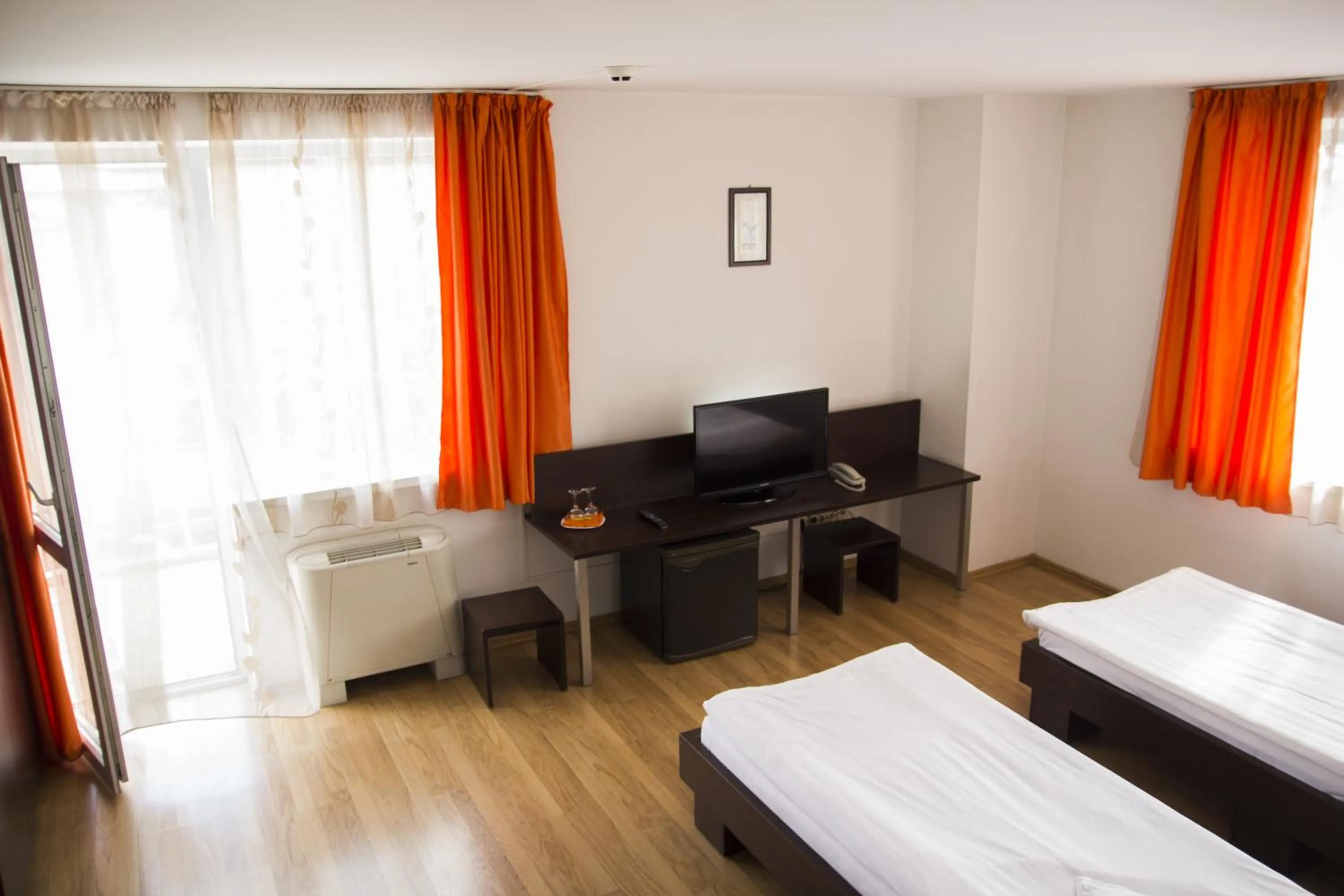 Photo of the whole room, Bed in Villa Grande