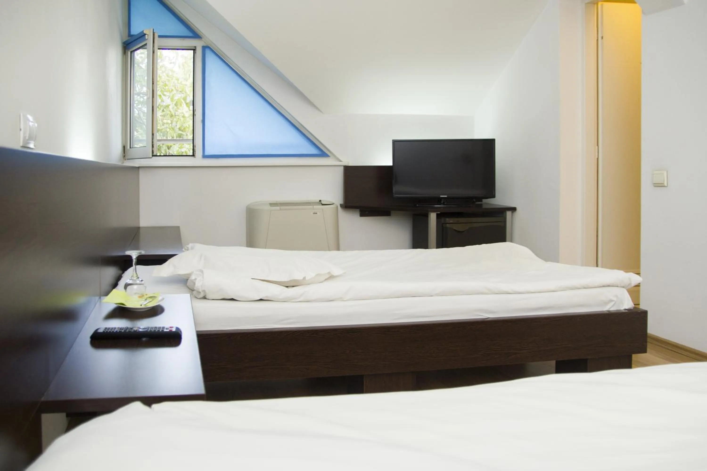 Photo of the whole room, Bed in Villa Grande