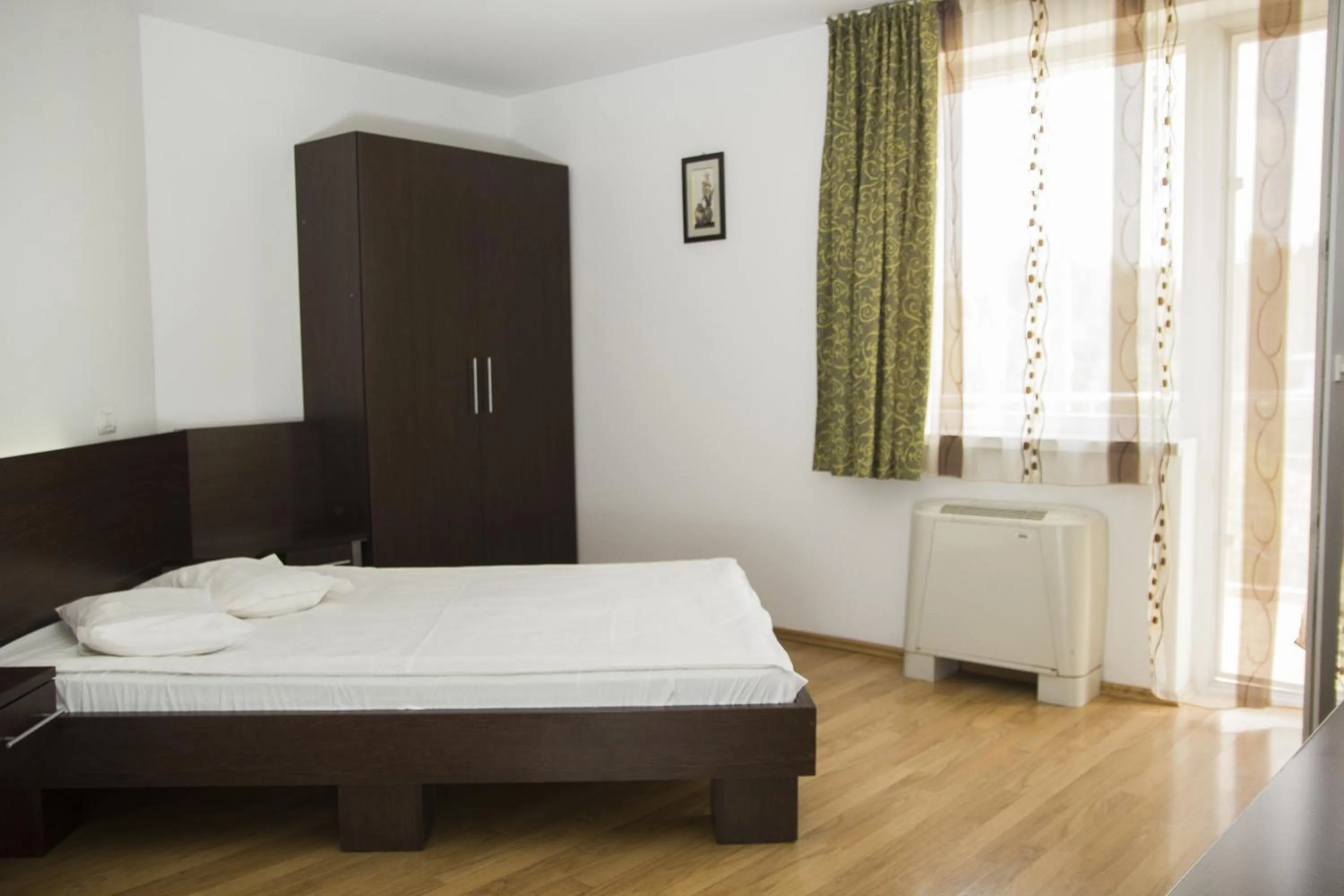 Photo of the whole room, Bed in Villa Grande